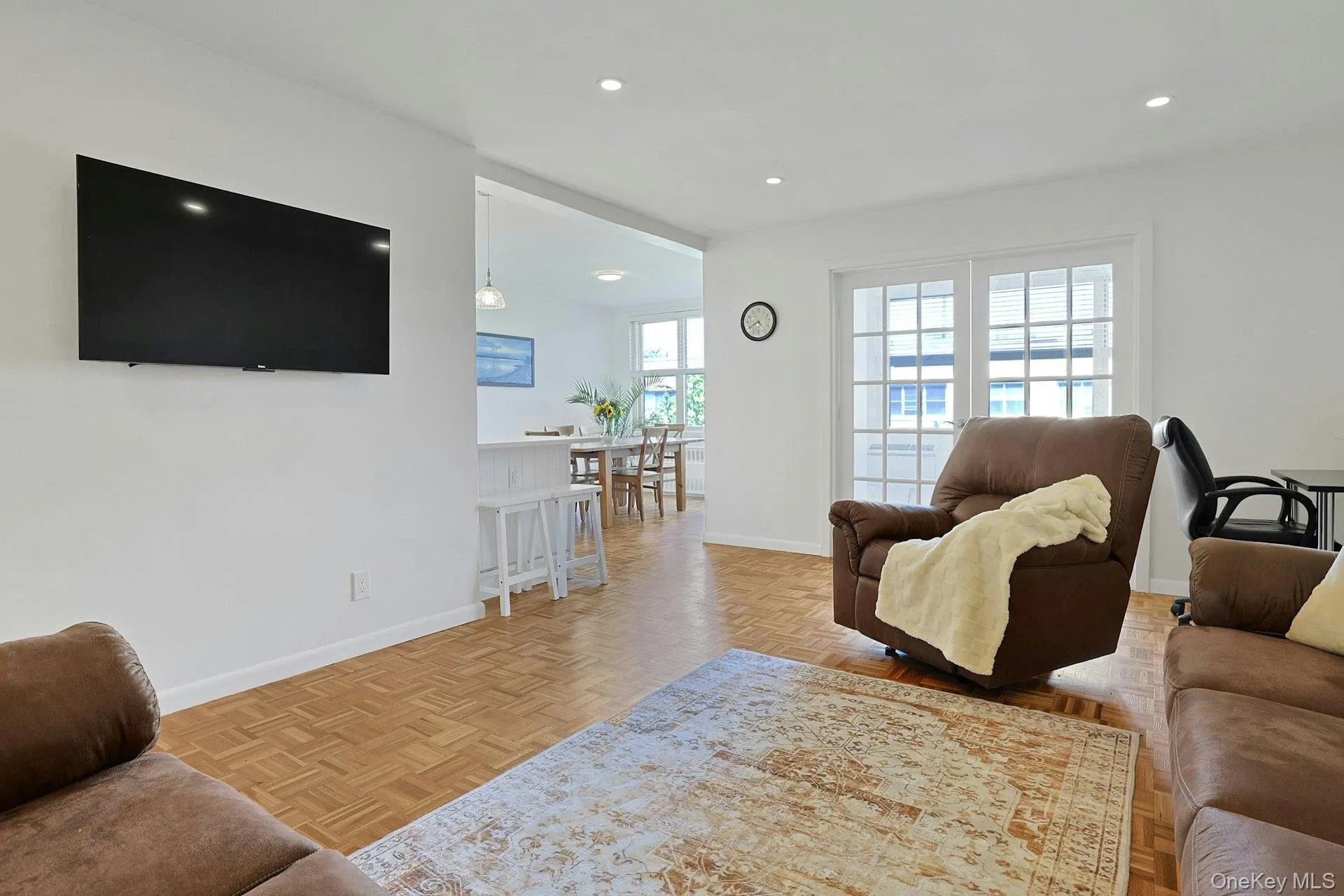 12 Old Mamaroneck Road, White Plains, NY, 1 Bedroom Bedrooms, 5 Rooms Rooms,1 BathroomBathrooms,Residential,For Rent,Old Mamaroneck,0,1010841 12 Old Mamaroneck Road, White Plains, NY, 1 Bedroom Bedrooms, 5 Rooms Rooms,1 BathroomBathrooms,Residential,For Rent,Old Mamaroneck,0,1010841