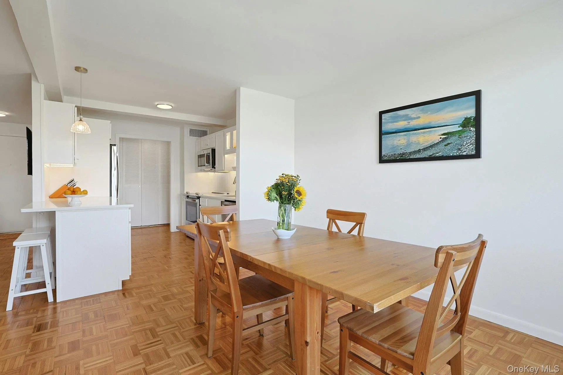 12 Old Mamaroneck Road, White Plains, NY, 1 Bedroom Bedrooms, 5 Rooms Rooms,1 BathroomBathrooms,Residential,For Rent,Old Mamaroneck,0,1010841 12 Old Mamaroneck Road, White Plains, NY, 1 Bedroom Bedrooms, 5 Rooms Rooms,1 BathroomBathrooms,Residential,For Rent,Old Mamaroneck,0,1010841