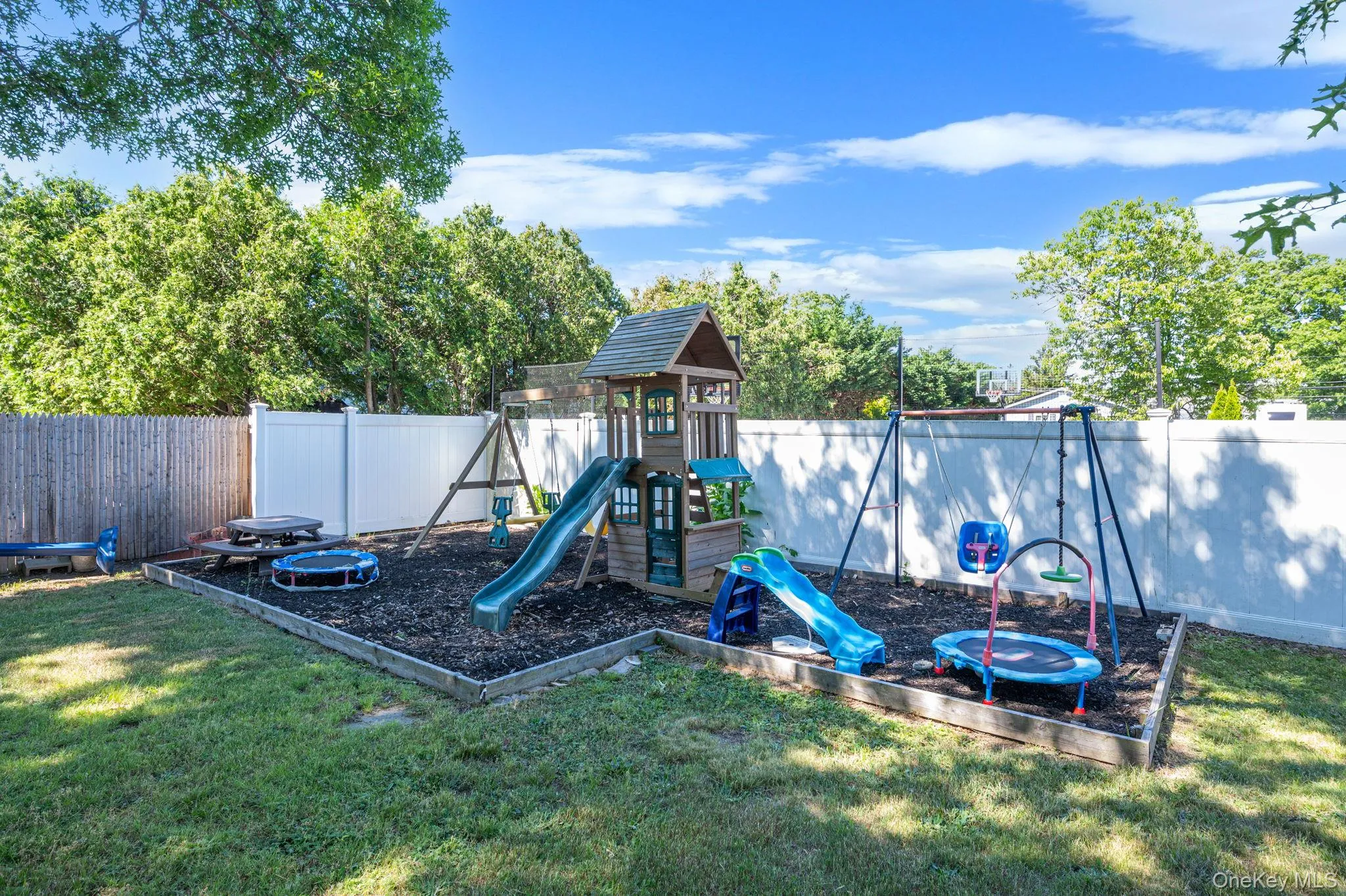 100 Patchogue Holbrook Road, Brookhaven, NY, 3 Bedrooms Bedrooms, 5 Rooms Rooms,1 BathroomBathrooms,Residential,For Rent,Patchogue Holbrook,0,1010848 100 Patchogue Holbrook Road, Brookhaven, NY, 3 Bedrooms Bedrooms, 5 Rooms Rooms,1 BathroomBathrooms,Residential,For Rent,Patchogue Holbrook,0,1010848