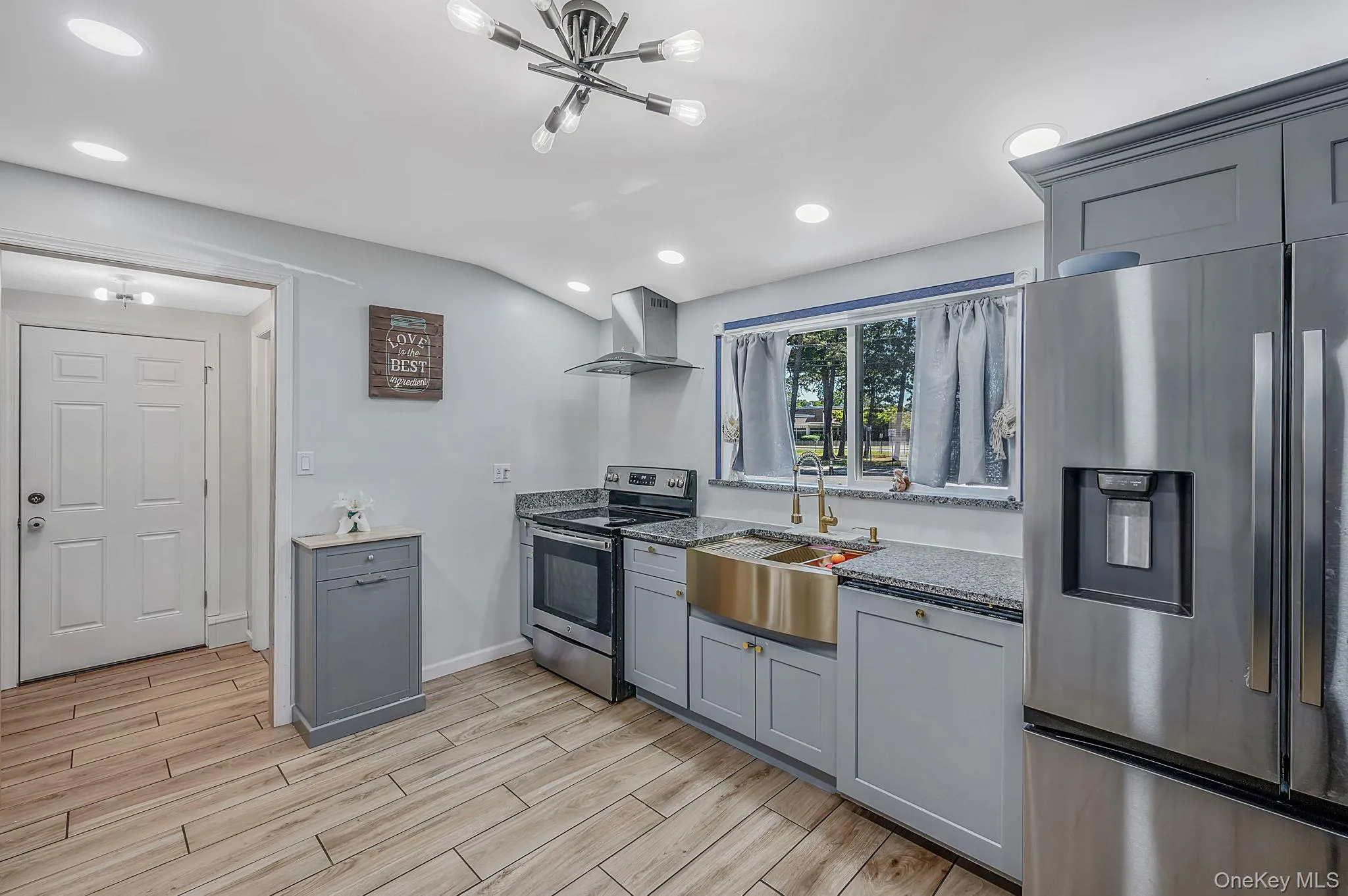 100 Patchogue Holbrook Road, Brookhaven, NY, 3 Bedrooms Bedrooms, 5 Rooms Rooms,1 BathroomBathrooms,Residential,For Rent,Patchogue Holbrook,0,1010848 100 Patchogue Holbrook Road, Brookhaven, NY, 3 Bedrooms Bedrooms, 5 Rooms Rooms,1 BathroomBathrooms,Residential,For Rent,Patchogue Holbrook,0,1010848