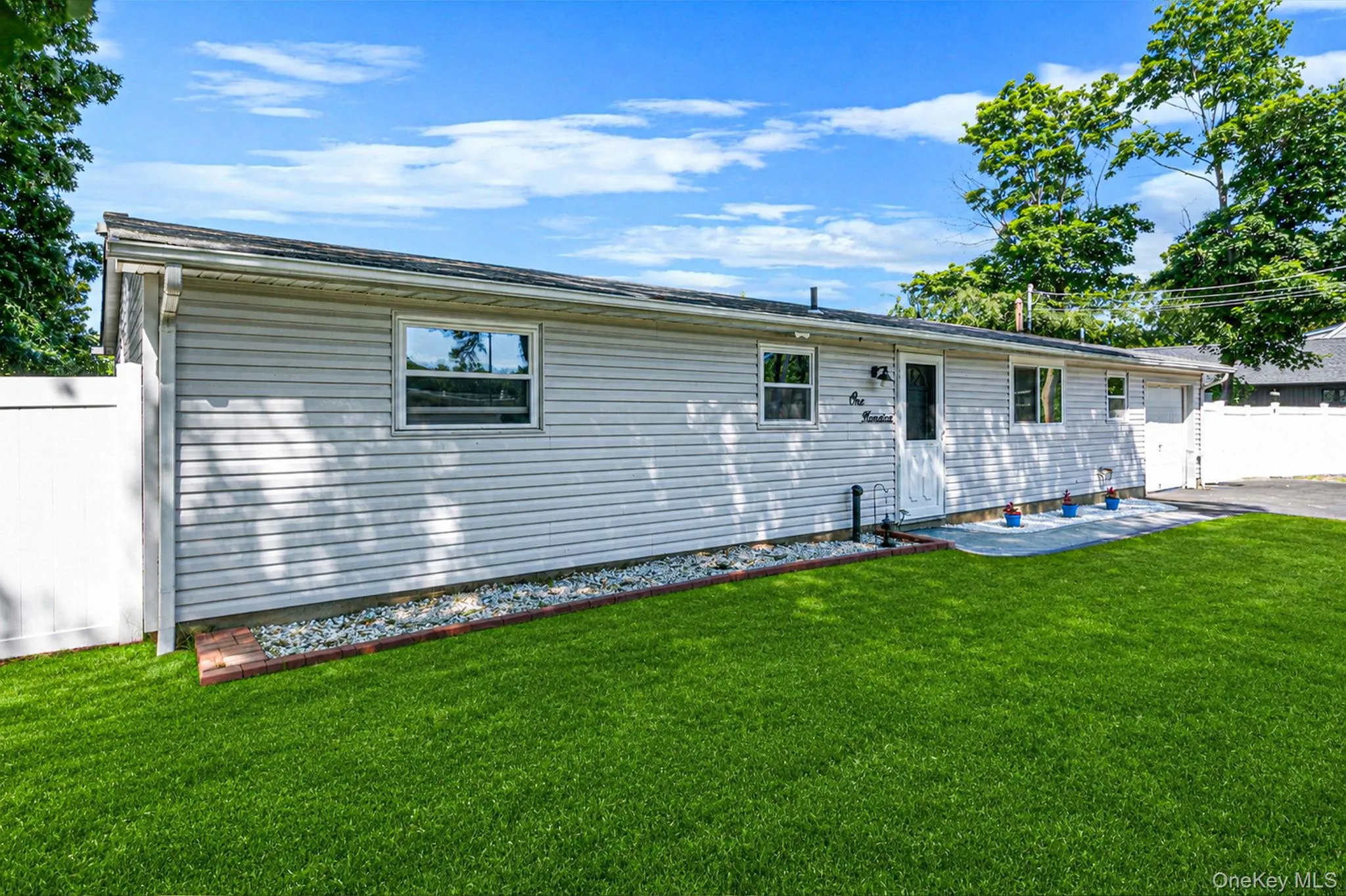 100 Patchogue Holbrook Road, Brookhaven, NY, 3 Bedrooms Bedrooms, 5 Rooms Rooms,1 BathroomBathrooms,Residential,For Rent,Patchogue Holbrook,0,1010848 100 Patchogue Holbrook Road, Brookhaven, NY, 3 Bedrooms Bedrooms, 5 Rooms Rooms,1 BathroomBathrooms,Residential,For Rent,Patchogue Holbrook,0,1010848