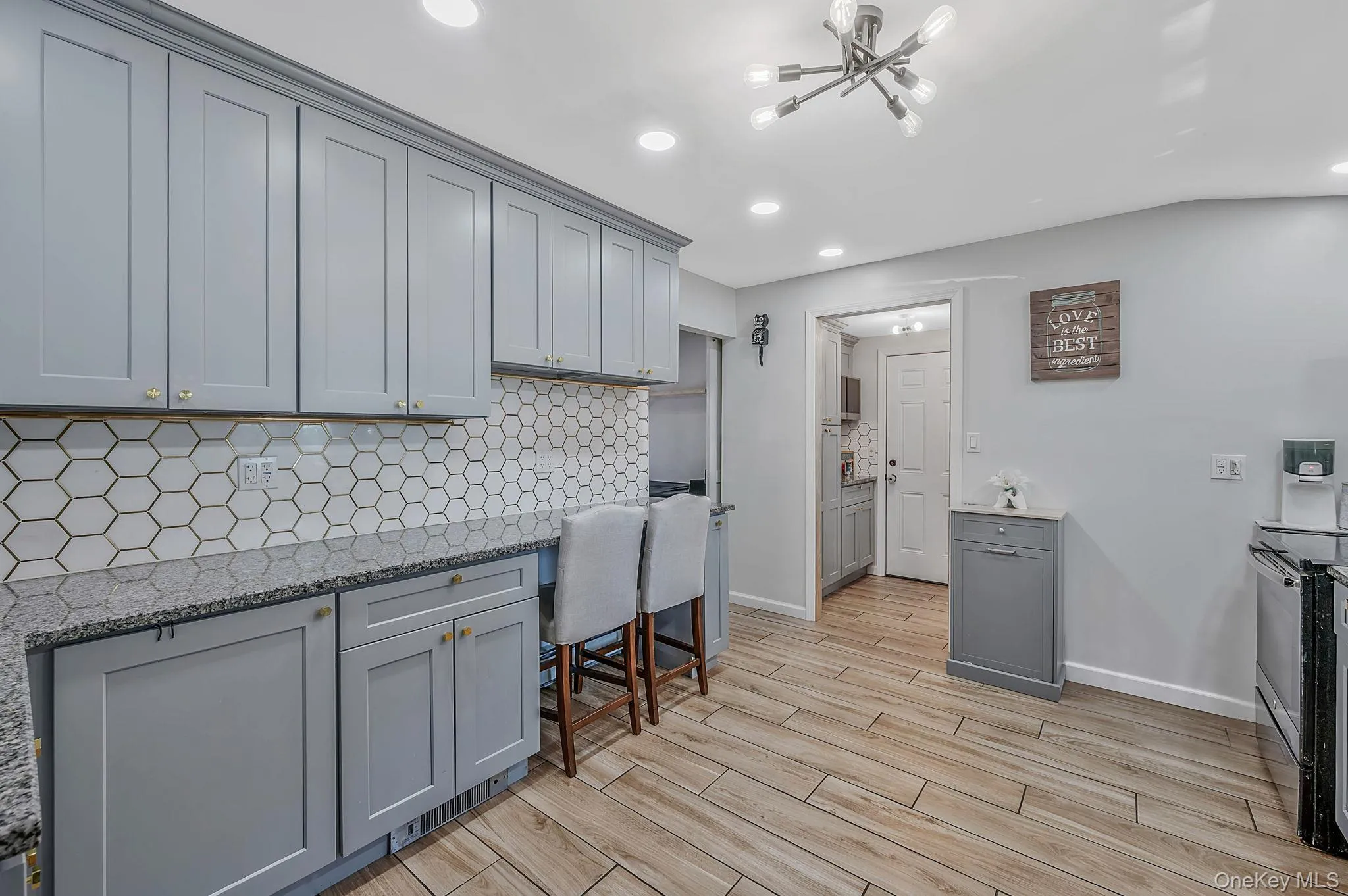 100 Patchogue Holbrook Road, Brookhaven, NY, 3 Bedrooms Bedrooms, 5 Rooms Rooms,1 BathroomBathrooms,Residential,For Rent,Patchogue Holbrook,0,1010848 100 Patchogue Holbrook Road, Brookhaven, NY, 3 Bedrooms Bedrooms, 5 Rooms Rooms,1 BathroomBathrooms,Residential,For Rent,Patchogue Holbrook,0,1010848