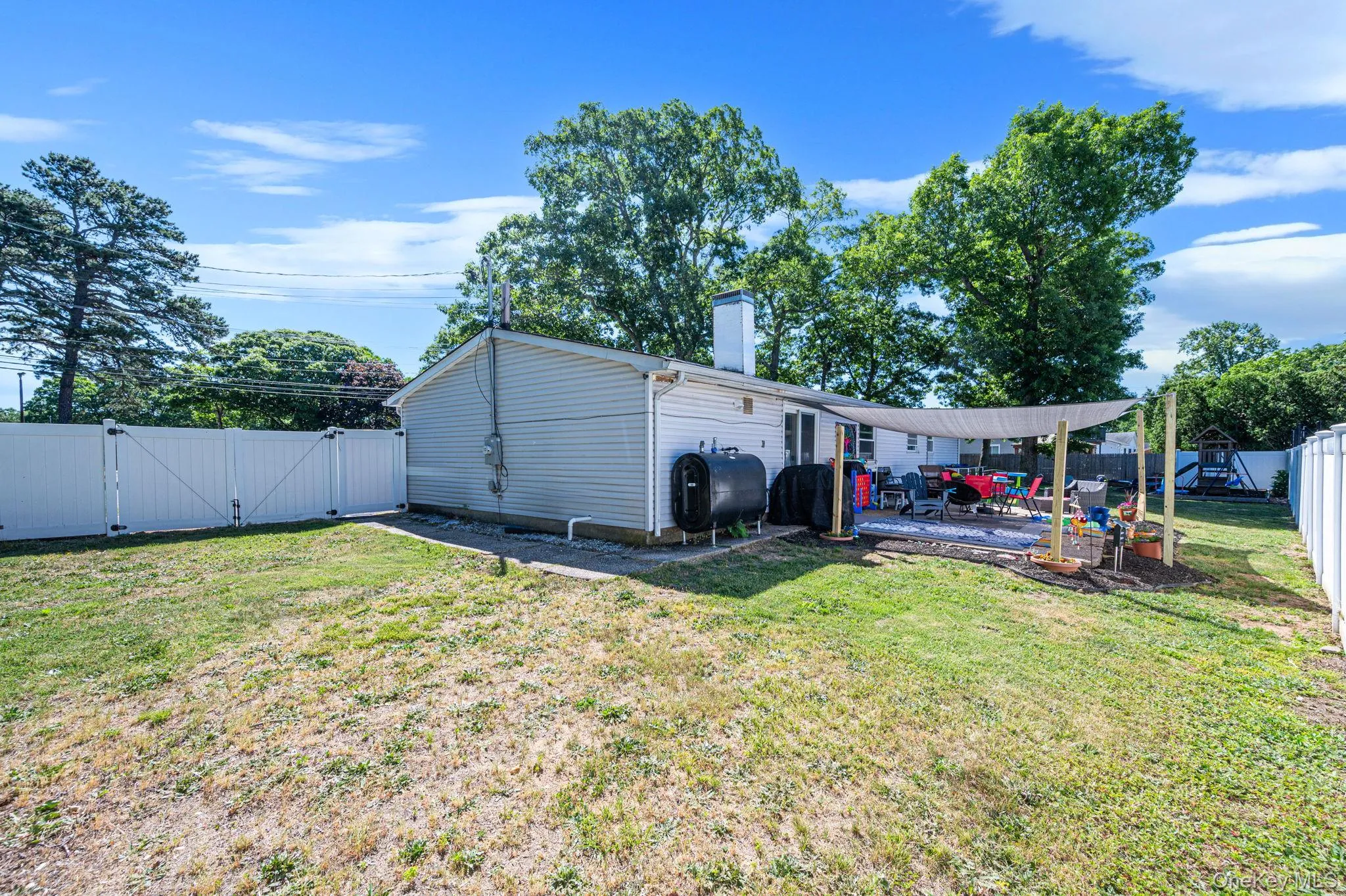 100 Patchogue Holbrook Road, Brookhaven, NY, 3 Bedrooms Bedrooms, 5 Rooms Rooms,1 BathroomBathrooms,Residential,For Rent,Patchogue Holbrook,0,1010848 100 Patchogue Holbrook Road, Brookhaven, NY, 3 Bedrooms Bedrooms, 5 Rooms Rooms,1 BathroomBathrooms,Residential,For Rent,Patchogue Holbrook,0,1010848