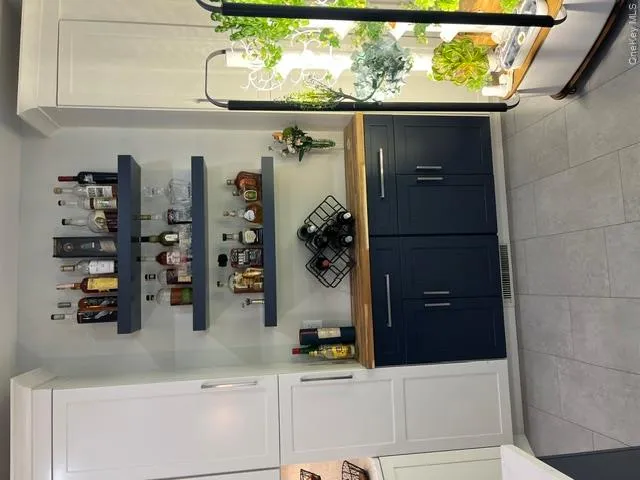 Bar Bar
