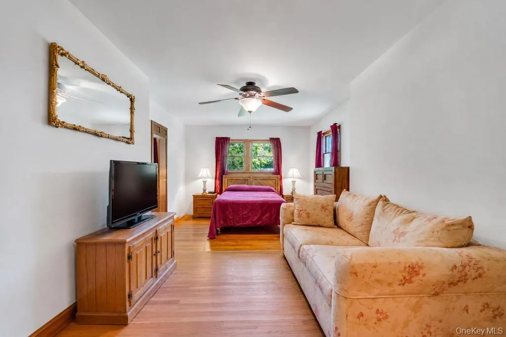 9 Epson Course, Brookhaven, NY, 4 Bedrooms Bedrooms, 8 Rooms Rooms,2 BathroomsBathrooms,Residential,For Rent,Epson,0,1010859 9 Epson Course, Brookhaven, NY, 4 Bedrooms Bedrooms, 8 Rooms Rooms,2 BathroomsBathrooms,Residential,For Rent,Epson,0,1010859