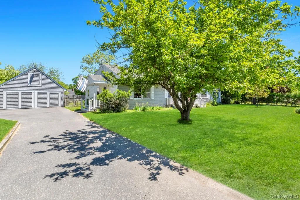 9 Epson Course, Brookhaven, NY, 4 Bedrooms Bedrooms, 8 Rooms Rooms,2 BathroomsBathrooms,Residential,For Rent,Epson,0,1010859 9 Epson Course, Brookhaven, NY, 4 Bedrooms Bedrooms, 8 Rooms Rooms,2 BathroomsBathrooms,Residential,For Rent,Epson,0,1010859