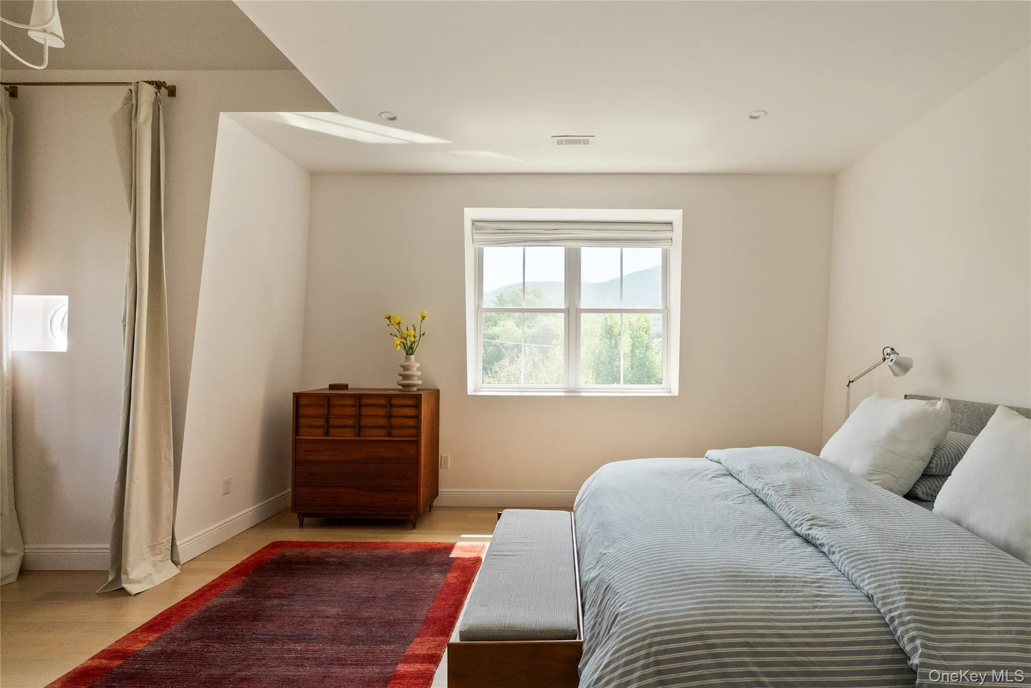 33 Davis Street, Beacon, NY, 5 Bedrooms Bedrooms, 11 Rooms Rooms,3 BathroomsBathrooms,Residential,For Rent,Davis,0,1010860 33 Davis Street, Beacon, NY, 5 Bedrooms Bedrooms, 11 Rooms Rooms,3 BathroomsBathrooms,Residential,For Rent,Davis,0,1010860