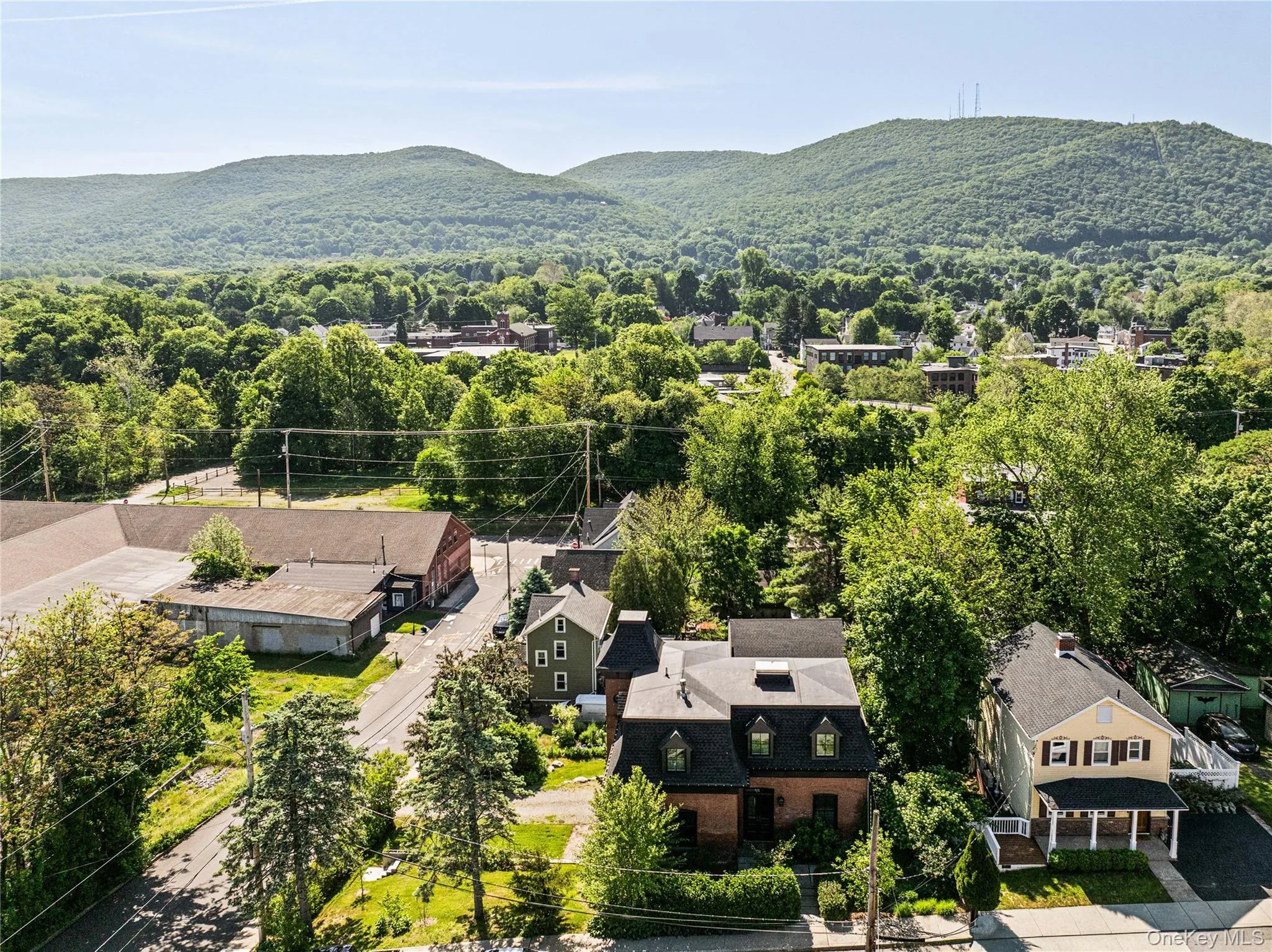 33 Davis Street, Beacon, NY, 5 Bedrooms Bedrooms, 11 Rooms Rooms,3 BathroomsBathrooms,Residential,For Rent,Davis,0,1010860 33 Davis Street, Beacon, NY, 5 Bedrooms Bedrooms, 11 Rooms Rooms,3 BathroomsBathrooms,Residential,For Rent,Davis,0,1010860