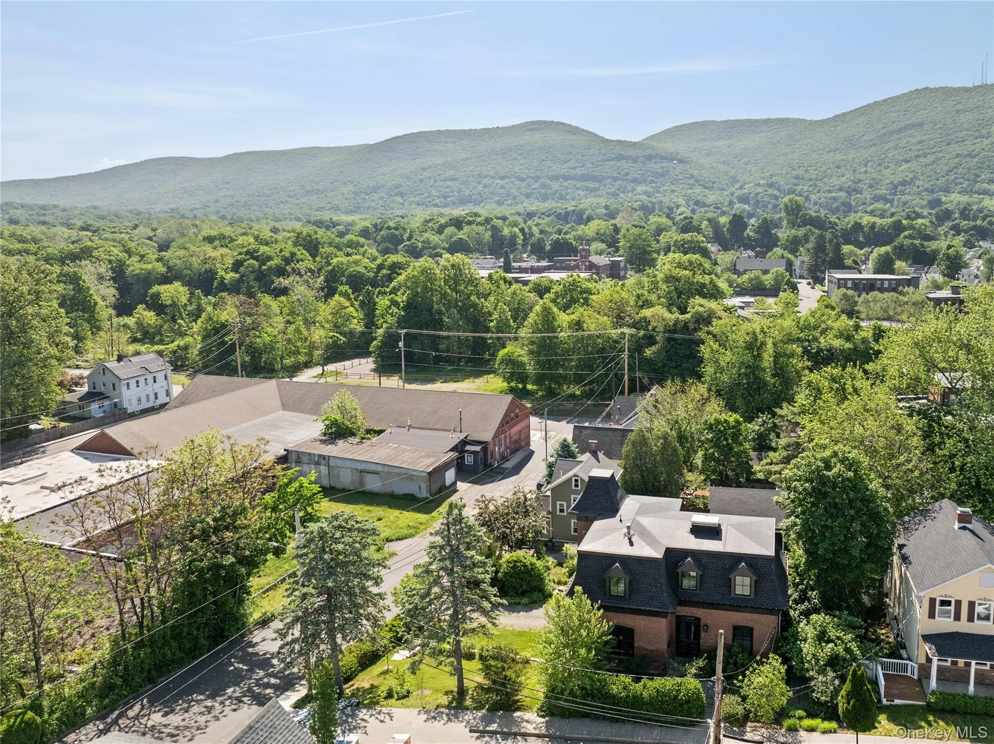 33 Davis Street, Beacon, NY, 5 Bedrooms Bedrooms, 11 Rooms Rooms,3 BathroomsBathrooms,Residential,For Rent,Davis,0,1010860 33 Davis Street, Beacon, NY, 5 Bedrooms Bedrooms, 11 Rooms Rooms,3 BathroomsBathrooms,Residential,For Rent,Davis,0,1010860