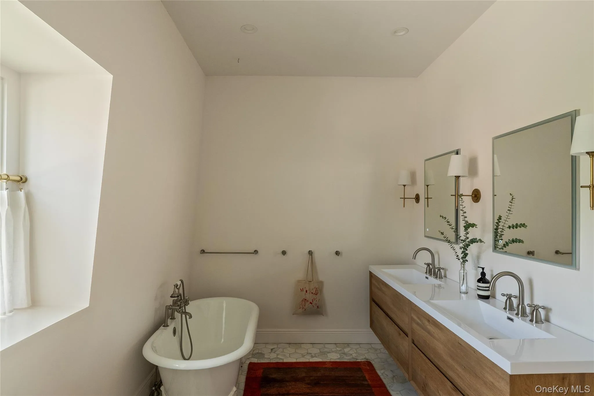 33 Davis Street, Beacon, NY, 5 Bedrooms Bedrooms, 11 Rooms Rooms,3 BathroomsBathrooms,Residential,For Rent,Davis,0,1010860 33 Davis Street, Beacon, NY, 5 Bedrooms Bedrooms, 11 Rooms Rooms,3 BathroomsBathrooms,Residential,For Rent,Davis,0,1010860