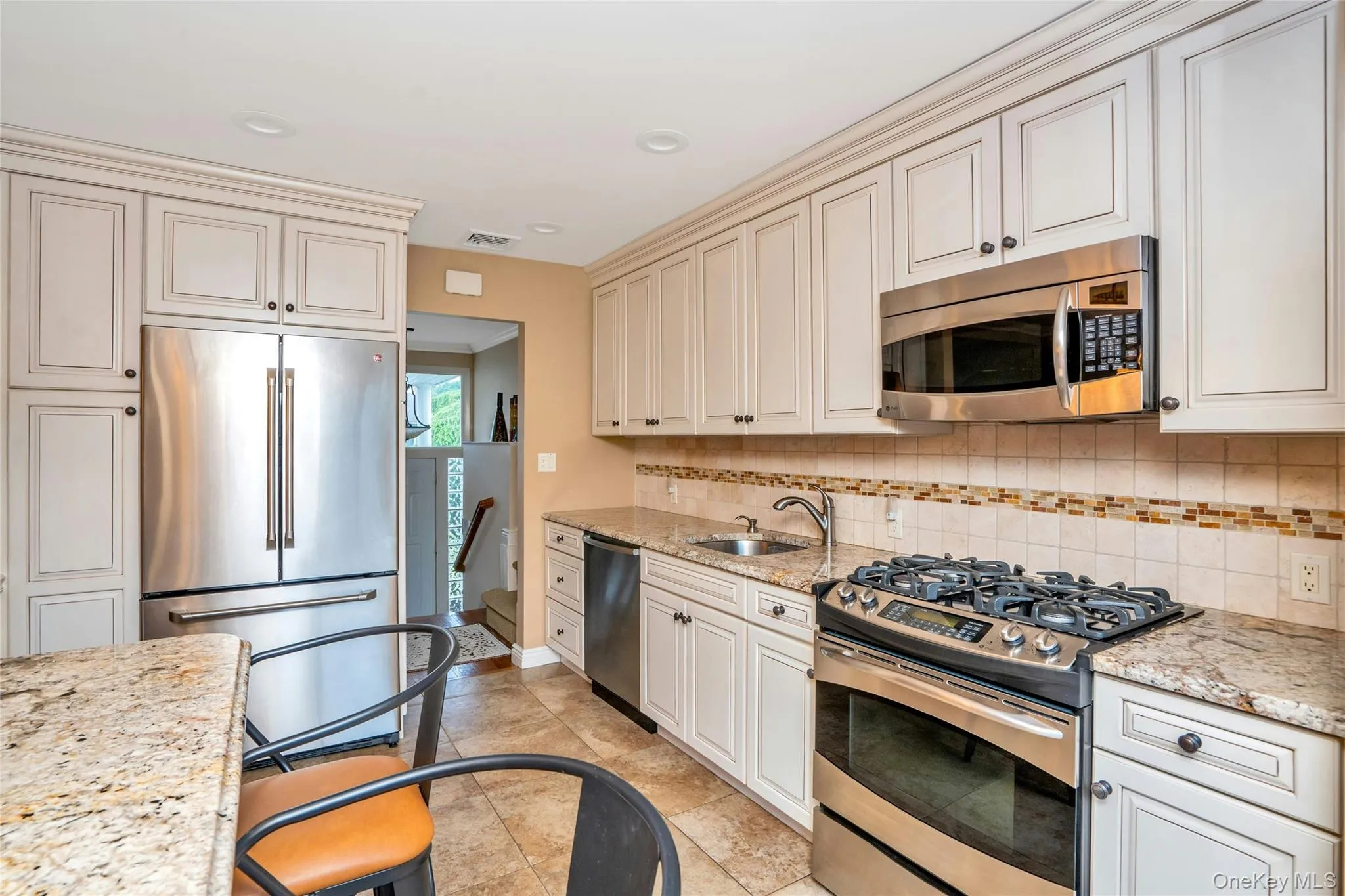 27 Coronet Lane, Oyster Bay, NY, 3 Bedrooms Bedrooms, 7 Rooms Rooms,2 BathroomsBathrooms,Residential,For Rent,Coronet,0,1010861 27 Coronet Lane, Oyster Bay, NY, 3 Bedrooms Bedrooms, 7 Rooms Rooms,2 BathroomsBathrooms,Residential,For Rent,Coronet,0,1010861