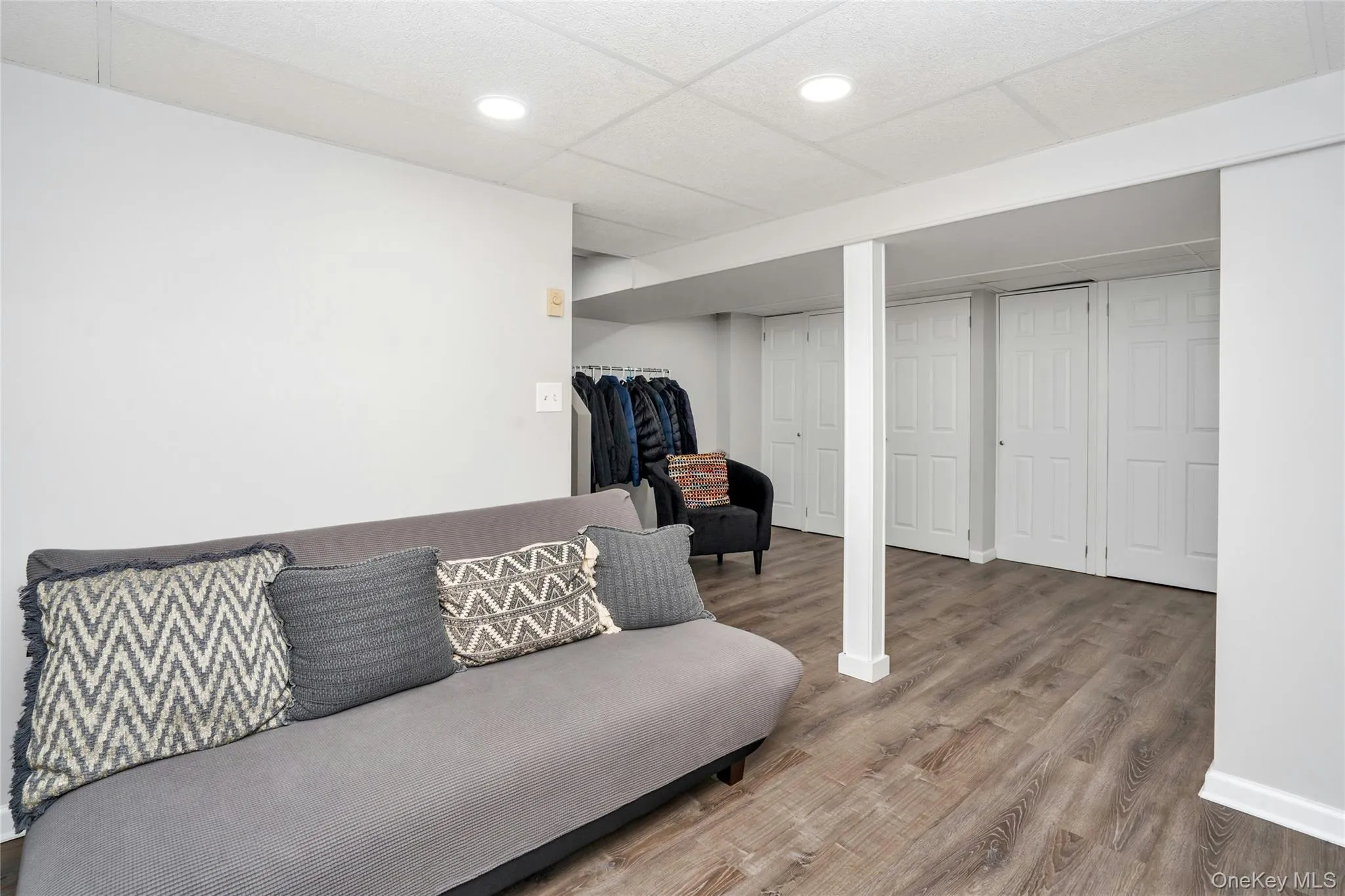 27 Coronet Lane, Oyster Bay, NY, 3 Bedrooms Bedrooms, 7 Rooms Rooms,2 BathroomsBathrooms,Residential,For Rent,Coronet,0,1010861 27 Coronet Lane, Oyster Bay, NY, 3 Bedrooms Bedrooms, 7 Rooms Rooms,2 BathroomsBathrooms,Residential,For Rent,Coronet,0,1010861