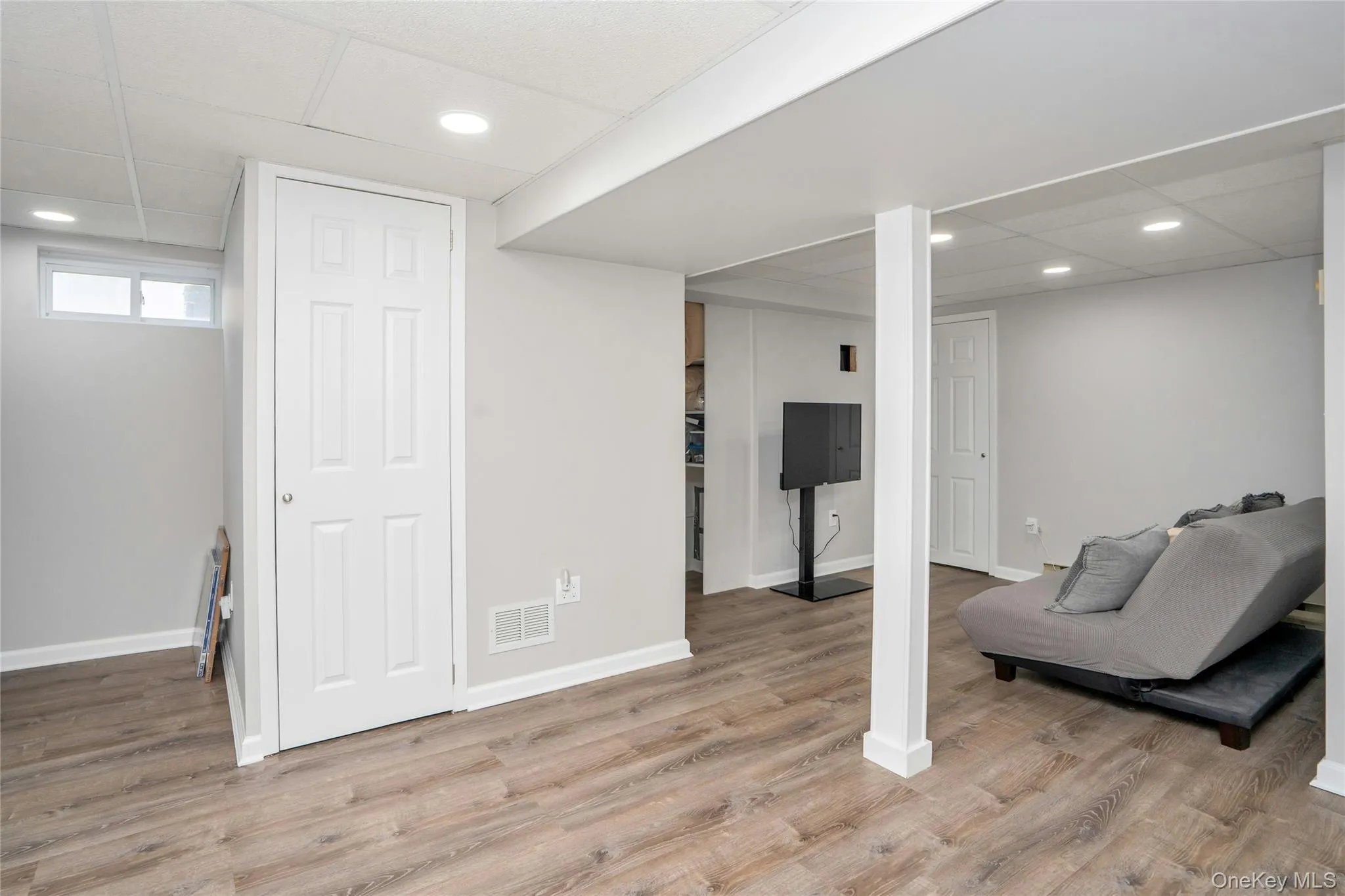 27 Coronet Lane, Oyster Bay, NY, 3 Bedrooms Bedrooms, 7 Rooms Rooms,2 BathroomsBathrooms,Residential,For Rent,Coronet,0,1010861 27 Coronet Lane, Oyster Bay, NY, 3 Bedrooms Bedrooms, 7 Rooms Rooms,2 BathroomsBathrooms,Residential,For Rent,Coronet,0,1010861