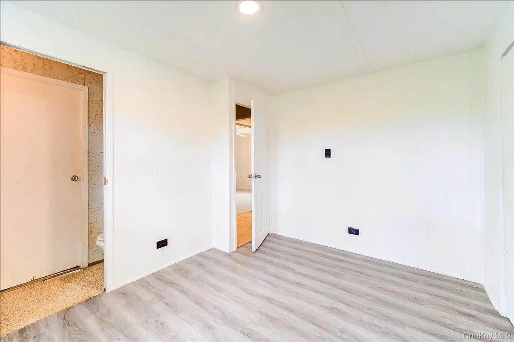 99 Moore Street, Kingston, NY, 4 Bedrooms Bedrooms, 8 Rooms Rooms,1 BathroomBathrooms,Residential,For Rent,Moore,0,1010862 99 Moore Street, Kingston, NY, 4 Bedrooms Bedrooms, 8 Rooms Rooms,1 BathroomBathrooms,Residential,For Rent,Moore,0,1010862