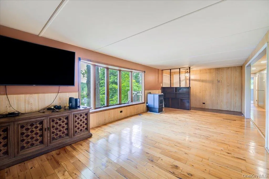 99 Moore Street, Kingston, NY, 4 Bedrooms Bedrooms, 8 Rooms Rooms,1 BathroomBathrooms,Residential,For Rent,Moore,0,1010862 99 Moore Street, Kingston, NY, 4 Bedrooms Bedrooms, 8 Rooms Rooms,1 BathroomBathrooms,Residential,For Rent,Moore,0,1010862