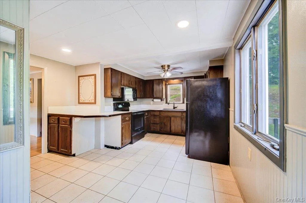 99 Moore Street, Kingston, NY, 4 Bedrooms Bedrooms, 8 Rooms Rooms,1 BathroomBathrooms,Residential,For Rent,Moore,0,1010862 99 Moore Street, Kingston, NY, 4 Bedrooms Bedrooms, 8 Rooms Rooms,1 BathroomBathrooms,Residential,For Rent,Moore,0,1010862