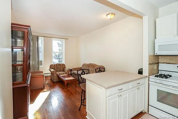 1832 George Street, New York, NY, 1 Bedroom Bedrooms, 2 Rooms Rooms,1 BathroomBathrooms,Residential,For Rent,George,0,1010863 1832 George Street, New York, NY, 1 Bedroom Bedrooms, 2 Rooms Rooms,1 BathroomBathrooms,Residential,For Rent,George,0,1010863