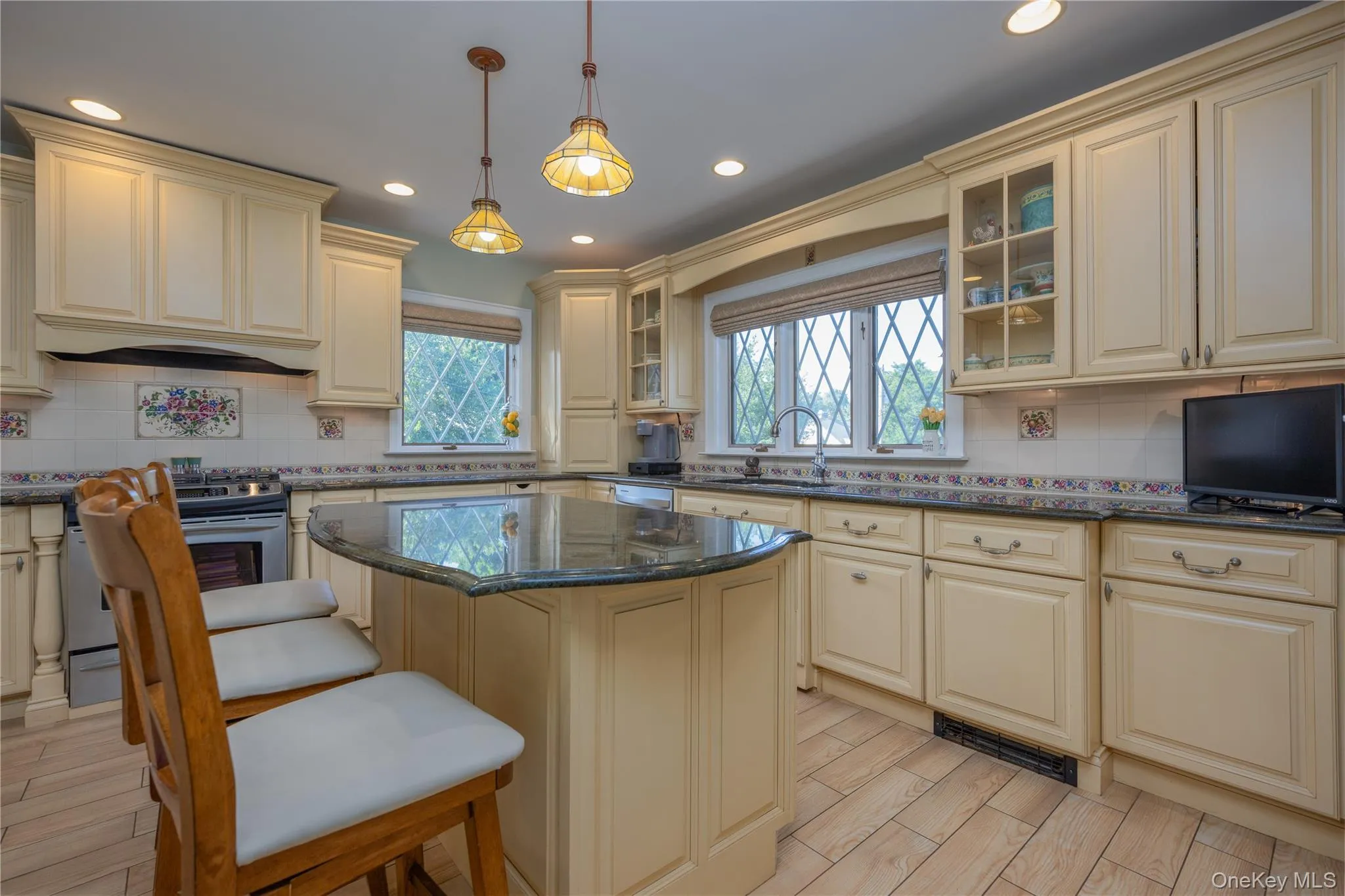 So much space to create your tasty meals and entertain when a crowd is in the house! So much space to create your tasty meals and entertain when a crowd is in the house!
