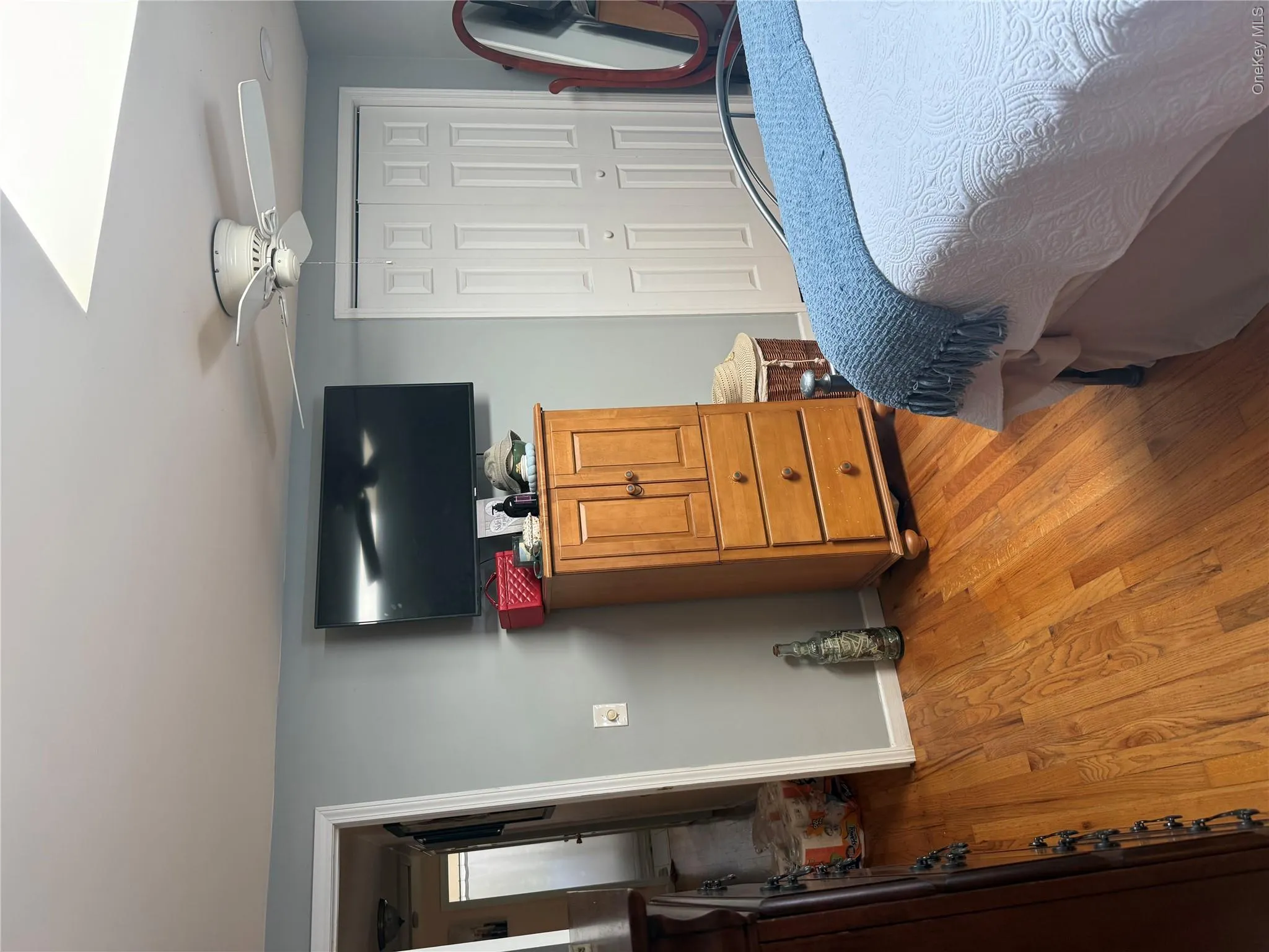 (Primary) Bedroom 1 (left side) (Primary) Bedroom 1 (left side)