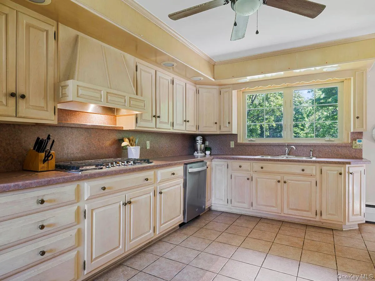 284 Tuckers Corners Road, Plattekill, NY, 3 Bedrooms Bedrooms, 7 Rooms Rooms,2 BathroomsBathrooms,Residential,For Rent,Tuckers Corners,0,1010870 284 Tuckers Corners Road, Plattekill, NY, 3 Bedrooms Bedrooms, 7 Rooms Rooms,2 BathroomsBathrooms,Residential,For Rent,Tuckers Corners,0,1010870