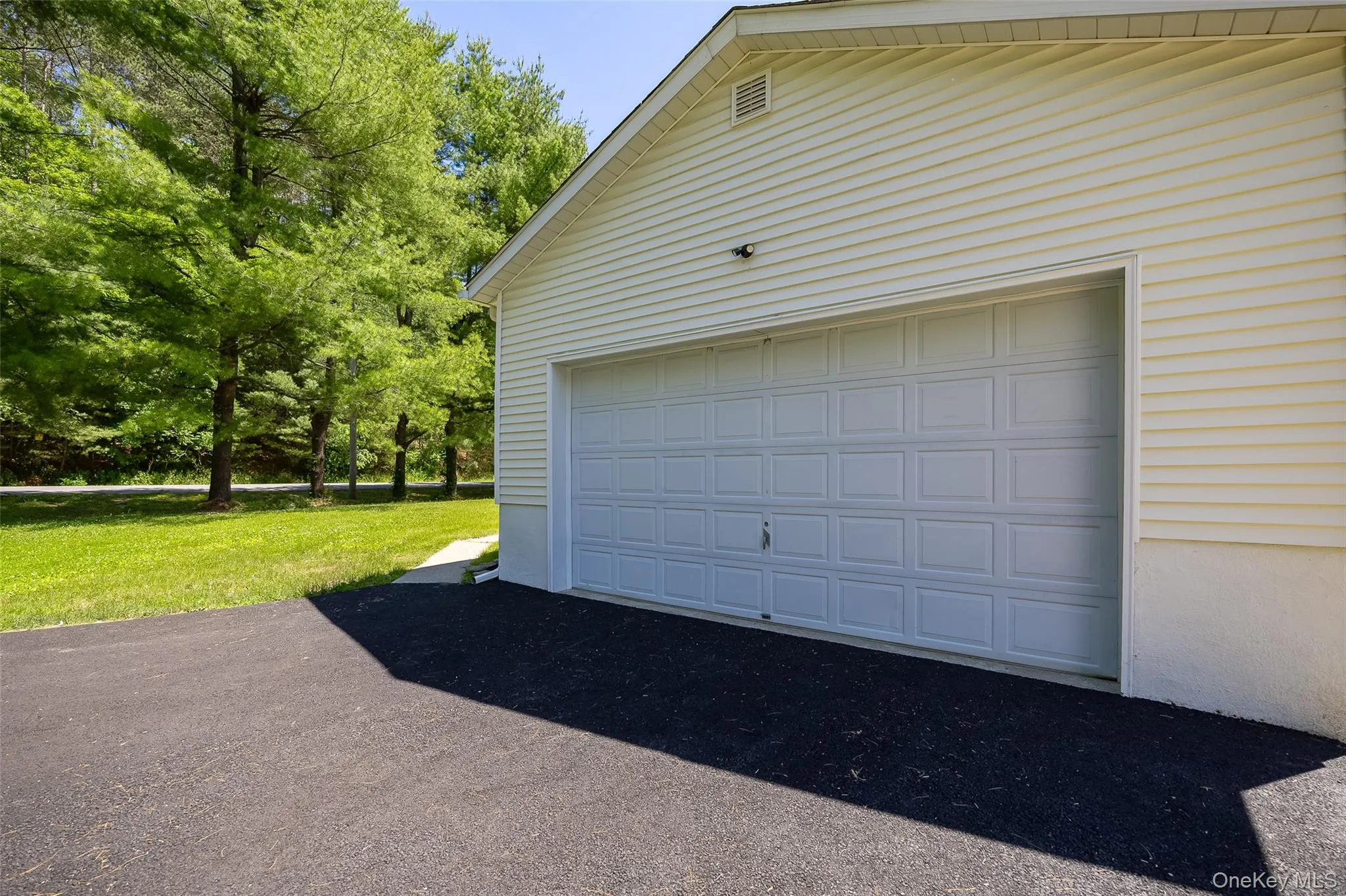 18 Cream Street, Hyde Park, NY, 4 Bedrooms Bedrooms, 9 Rooms Rooms,2 BathroomsBathrooms,Residential,For Rent,Cream,0,1010873 18 Cream Street, Hyde Park, NY, 4 Bedrooms Bedrooms, 9 Rooms Rooms,2 BathroomsBathrooms,Residential,For Rent,Cream,0,1010873