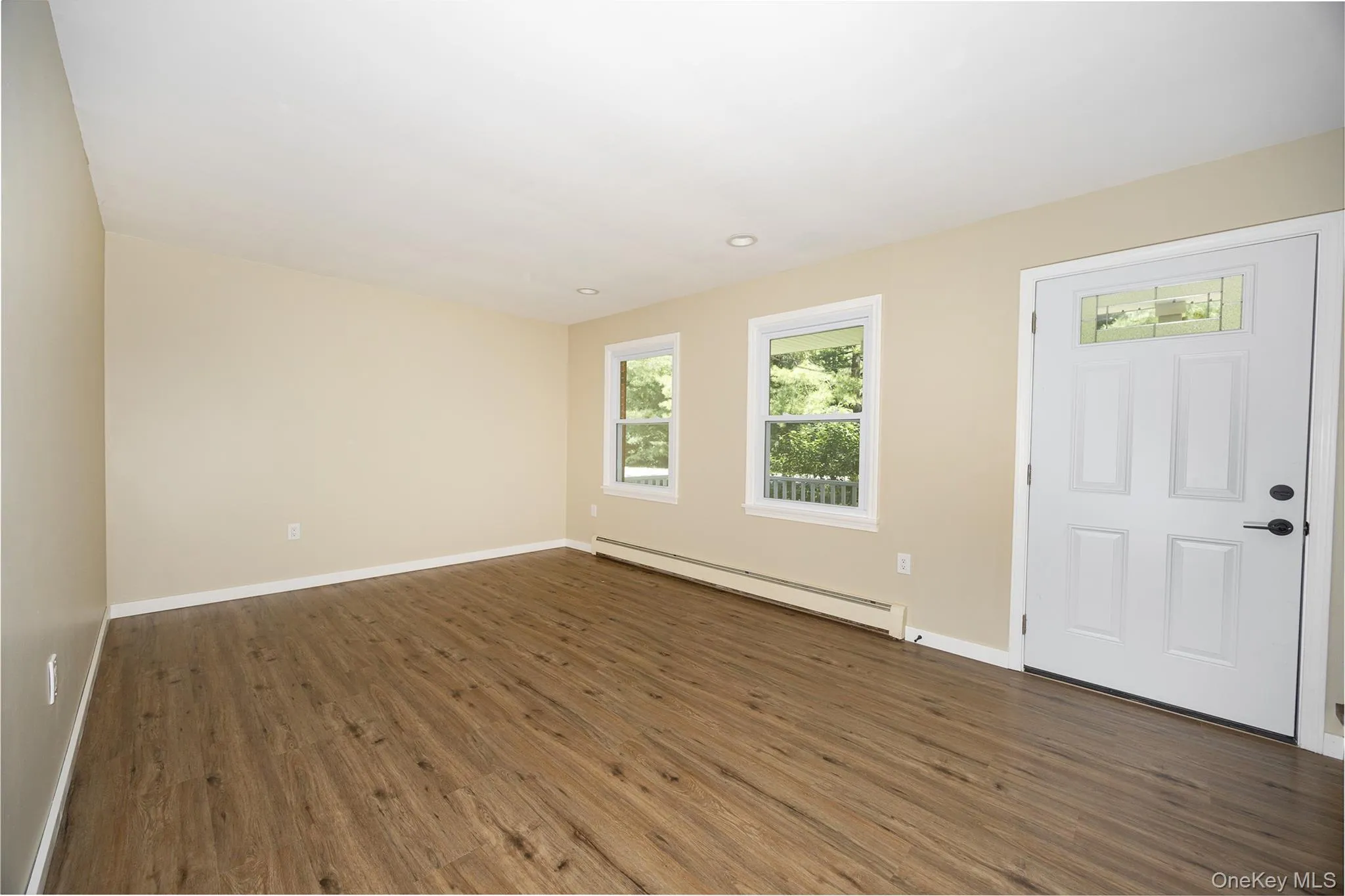 18 Cream Street, Hyde Park, NY, 4 Bedrooms Bedrooms, 9 Rooms Rooms,2 BathroomsBathrooms,Residential,For Rent,Cream,0,1010873 18 Cream Street, Hyde Park, NY, 4 Bedrooms Bedrooms, 9 Rooms Rooms,2 BathroomsBathrooms,Residential,For Rent,Cream,0,1010873