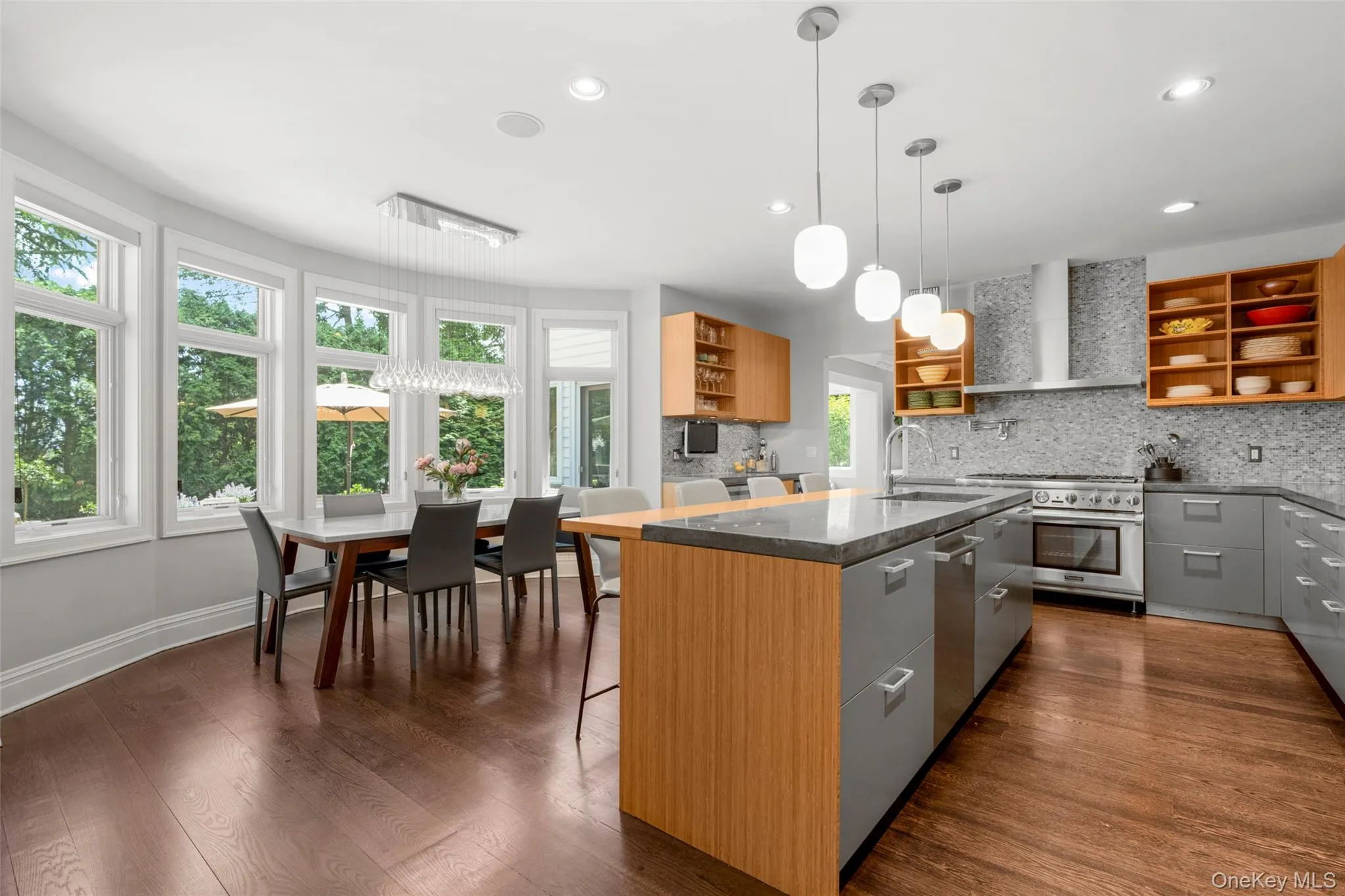 7 Rochelle Road, Mamaroneck, NY, 6 Bedrooms Bedrooms, 12 Rooms Rooms,5 BathroomsBathrooms,Residential,For Rent,Rochelle,0,1010877 7 Rochelle Road, Mamaroneck, NY, 6 Bedrooms Bedrooms, 12 Rooms Rooms,5 BathroomsBathrooms,Residential,For Rent,Rochelle,0,1010877