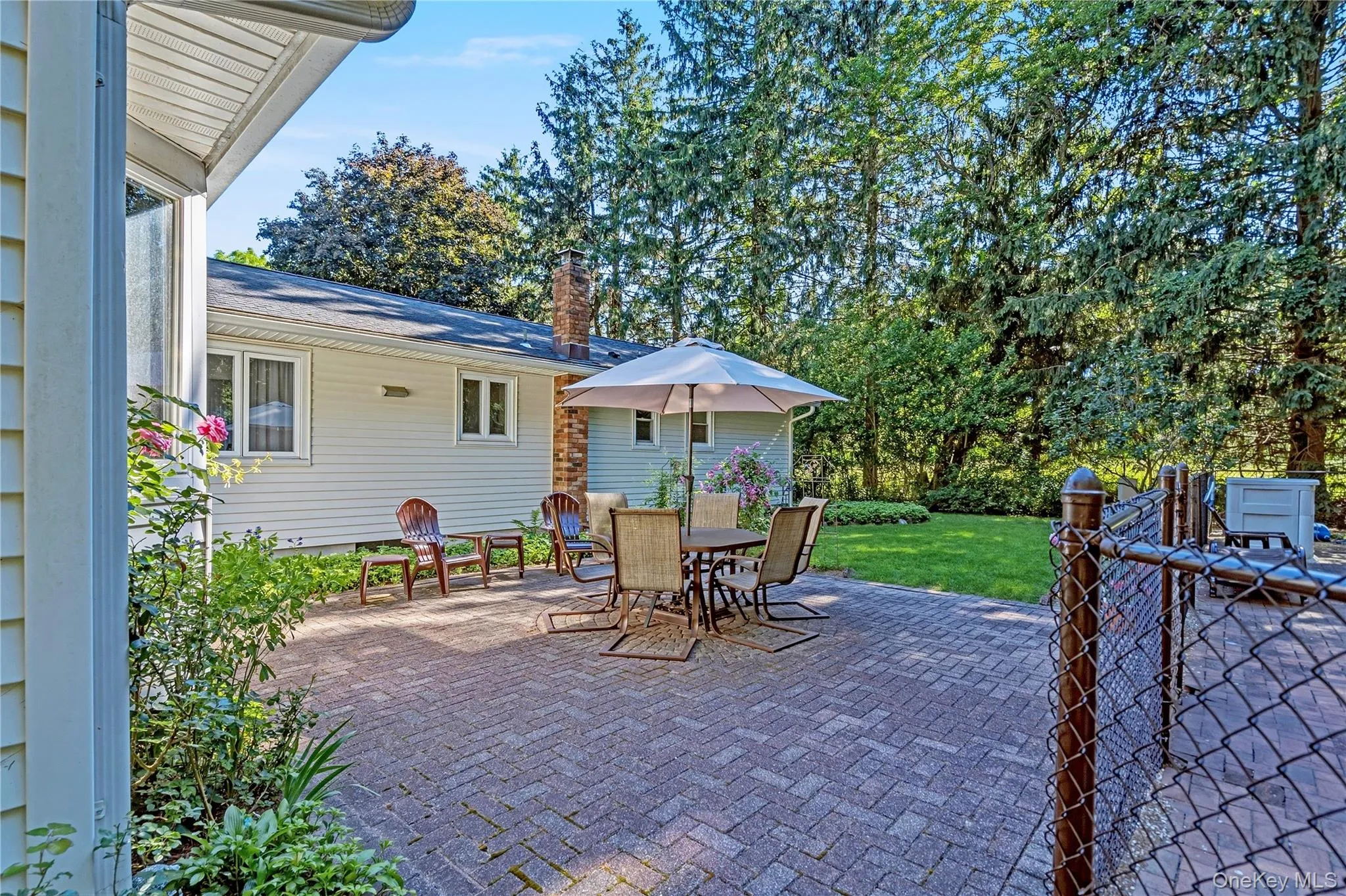 54 Randall Road, Brookhaven, NY, 3 Bedrooms Bedrooms, 7 Rooms Rooms,1 BathroomBathrooms,Residential,For Rent,Randall,0,1010879 54 Randall Road, Brookhaven, NY, 3 Bedrooms Bedrooms, 7 Rooms Rooms,1 BathroomBathrooms,Residential,For Rent,Randall,0,1010879