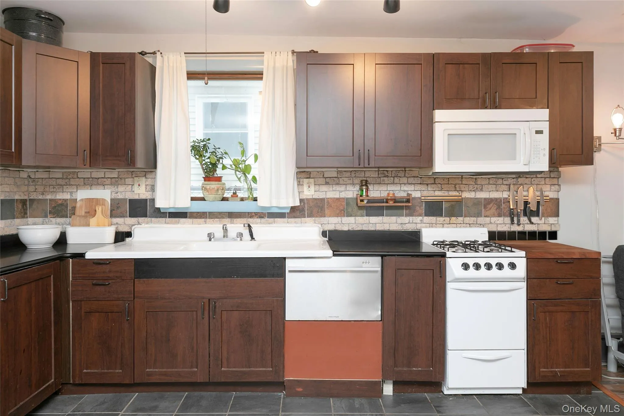 68 Tier Street, New York, NY, 1 Bedroom Bedrooms, 2 Rooms Rooms,1 BathroomBathrooms,Residential,For Rent,Tier,0,1010881 68 Tier Street, New York, NY, 1 Bedroom Bedrooms, 2 Rooms Rooms,1 BathroomBathrooms,Residential,For Rent,Tier,0,1010881