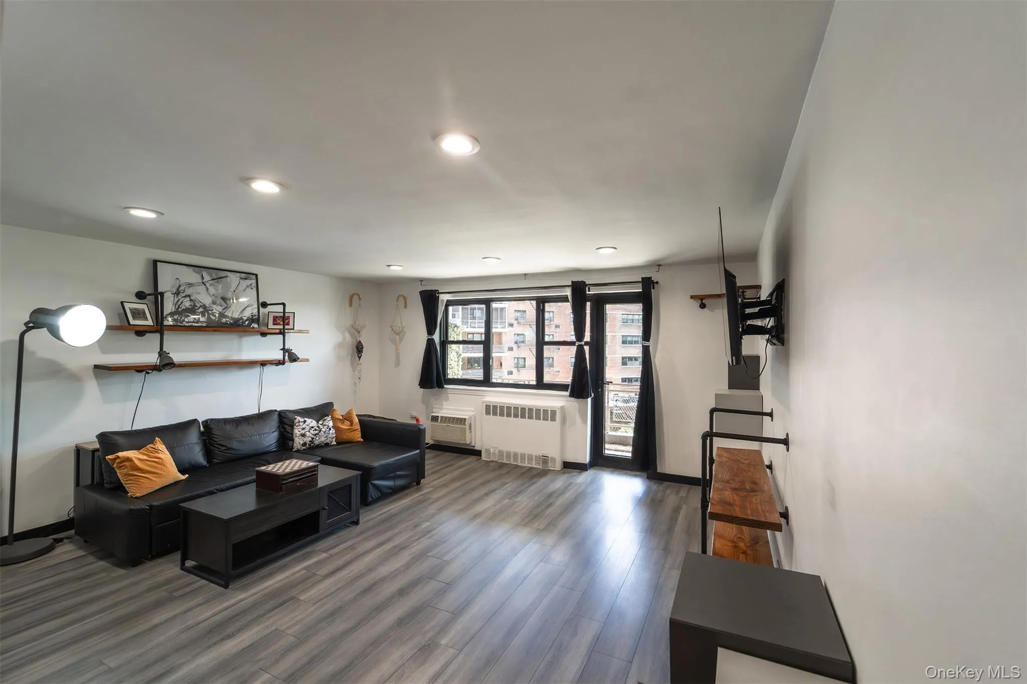 88-29 155th Avenue, New York, NY, 1 Bedroom Bedrooms, 1 Room Rooms,1 BathroomBathrooms,Residential,For Rent,155th,0,1010884 88-29 155th Avenue, New York, NY, 1 Bedroom Bedrooms, 1 Room Rooms,1 BathroomBathrooms,Residential,For Rent,155th,0,1010884