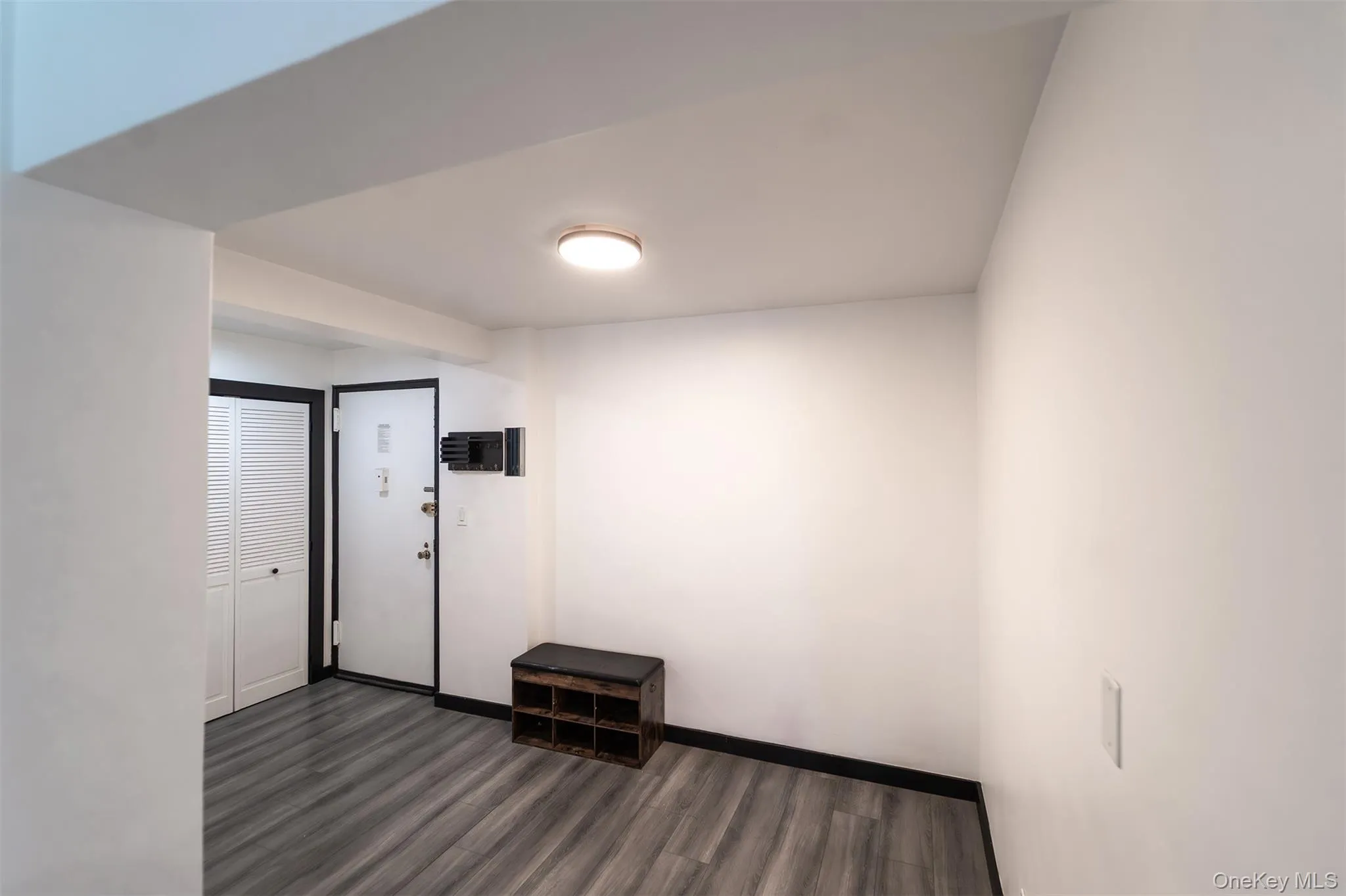 88-29 155th Avenue, New York, NY, 1 Bedroom Bedrooms, 1 Room Rooms,1 BathroomBathrooms,Residential,For Rent,155th,0,1010884 88-29 155th Avenue, New York, NY, 1 Bedroom Bedrooms, 1 Room Rooms,1 BathroomBathrooms,Residential,For Rent,155th,0,1010884