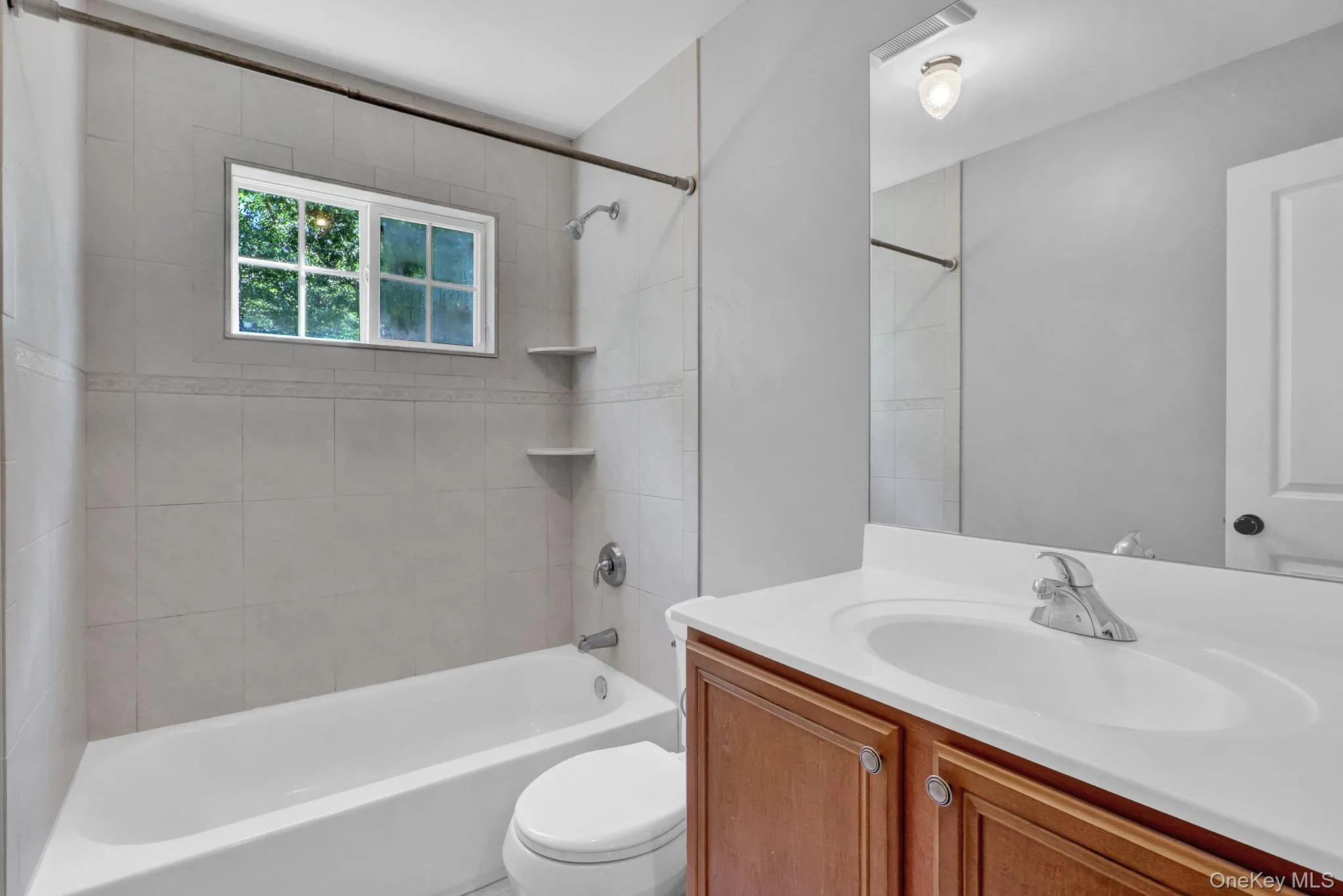 130 Mill Road, Brookhaven, NY, 4 Bedrooms Bedrooms, 8 Rooms Rooms,2 BathroomsBathrooms,Residential,For Rent,Mill,0,1010886 130 Mill Road, Brookhaven, NY, 4 Bedrooms Bedrooms, 8 Rooms Rooms,2 BathroomsBathrooms,Residential,For Rent,Mill,0,1010886