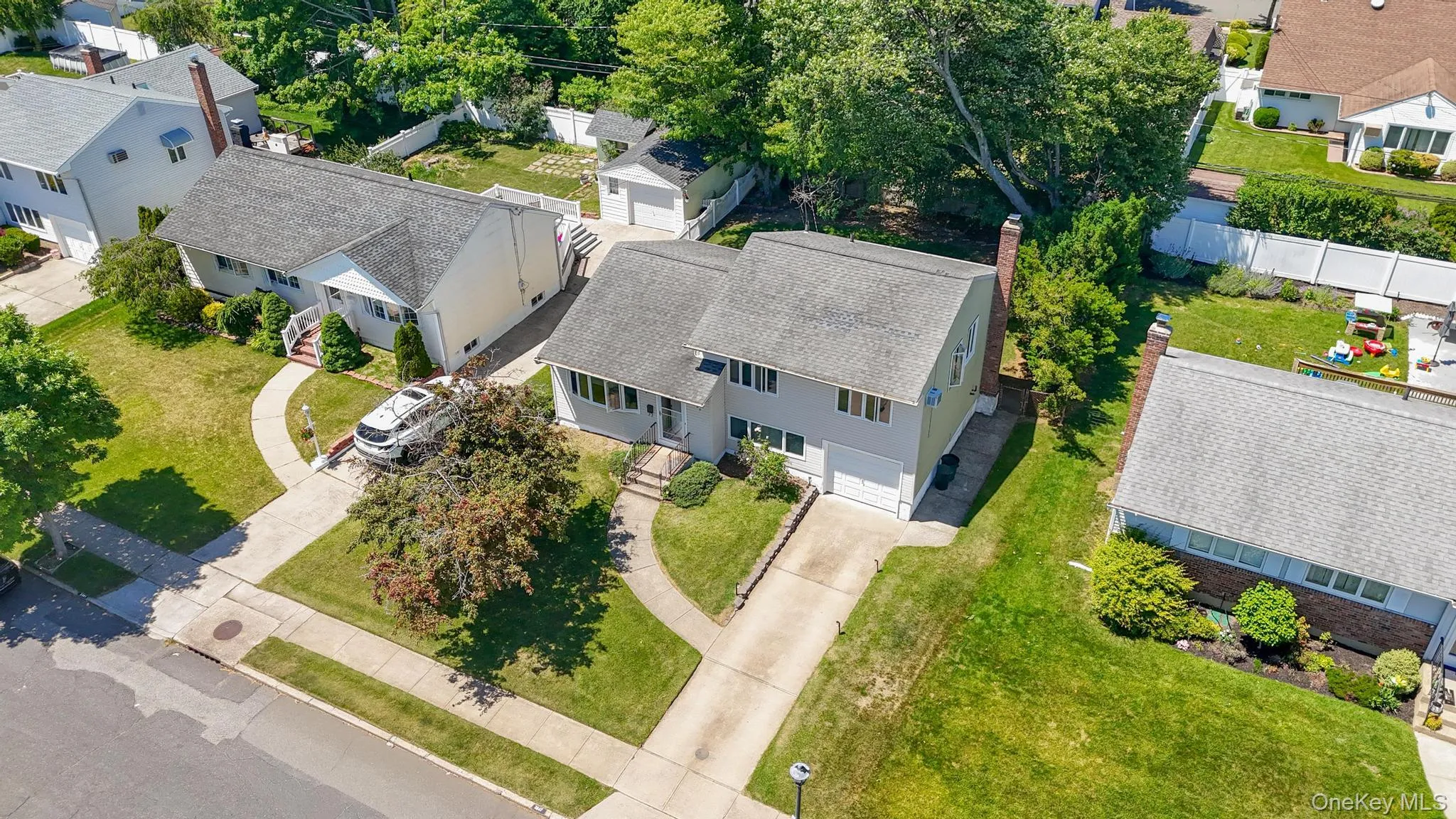 3547 Northview Avenue, Hempstead, NY, 3 Bedrooms Bedrooms, 7 Rooms Rooms,1 BathroomBathrooms,Residential,For Rent,Northview,0,1010891 3547 Northview Avenue, Hempstead, NY, 3 Bedrooms Bedrooms, 7 Rooms Rooms,1 BathroomBathrooms,Residential,For Rent,Northview,0,1010891