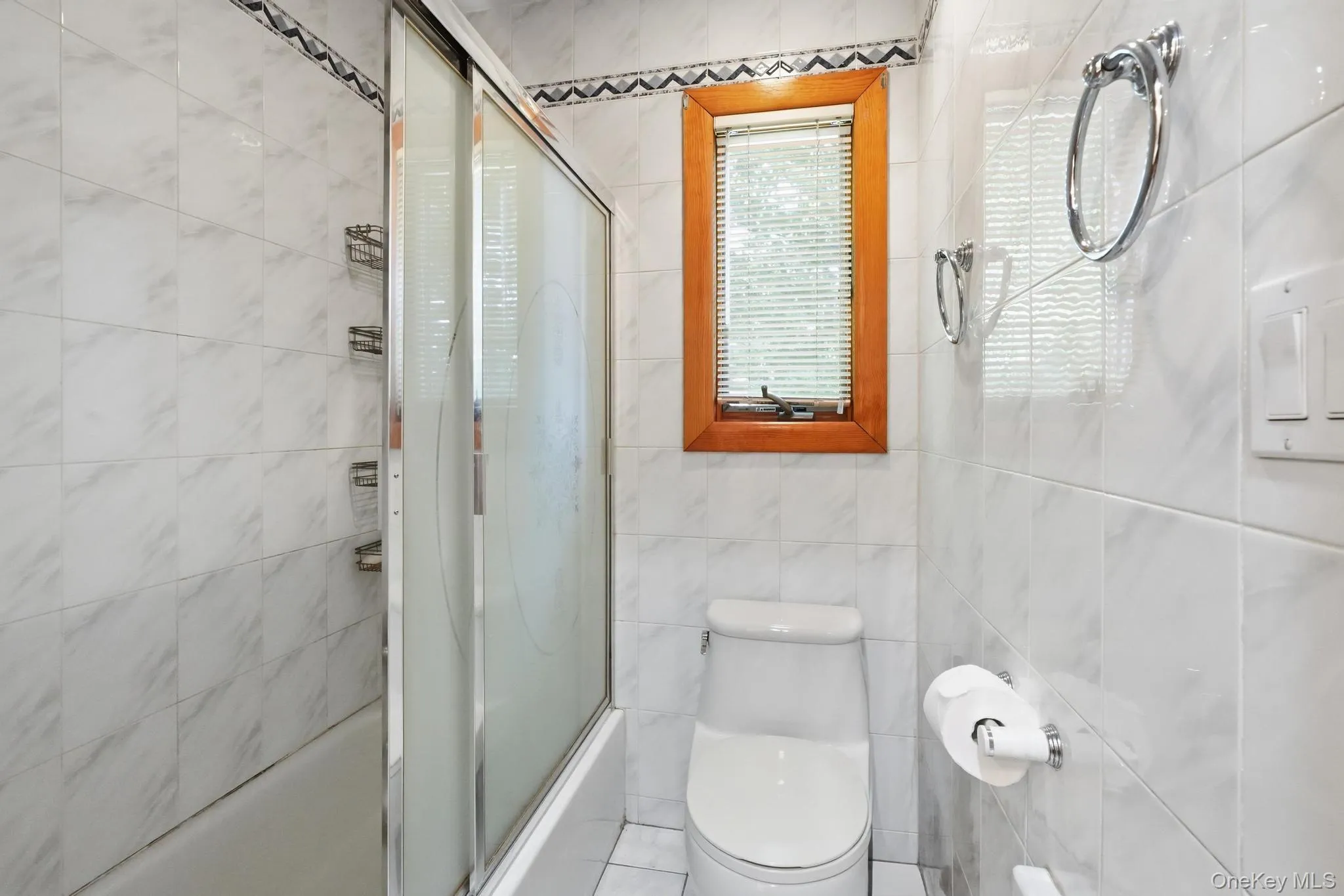 3547 Northview Avenue, Hempstead, NY, 3 Bedrooms Bedrooms, 7 Rooms Rooms,1 BathroomBathrooms,Residential,For Rent,Northview,0,1010891 3547 Northview Avenue, Hempstead, NY, 3 Bedrooms Bedrooms, 7 Rooms Rooms,1 BathroomBathrooms,Residential,For Rent,Northview,0,1010891