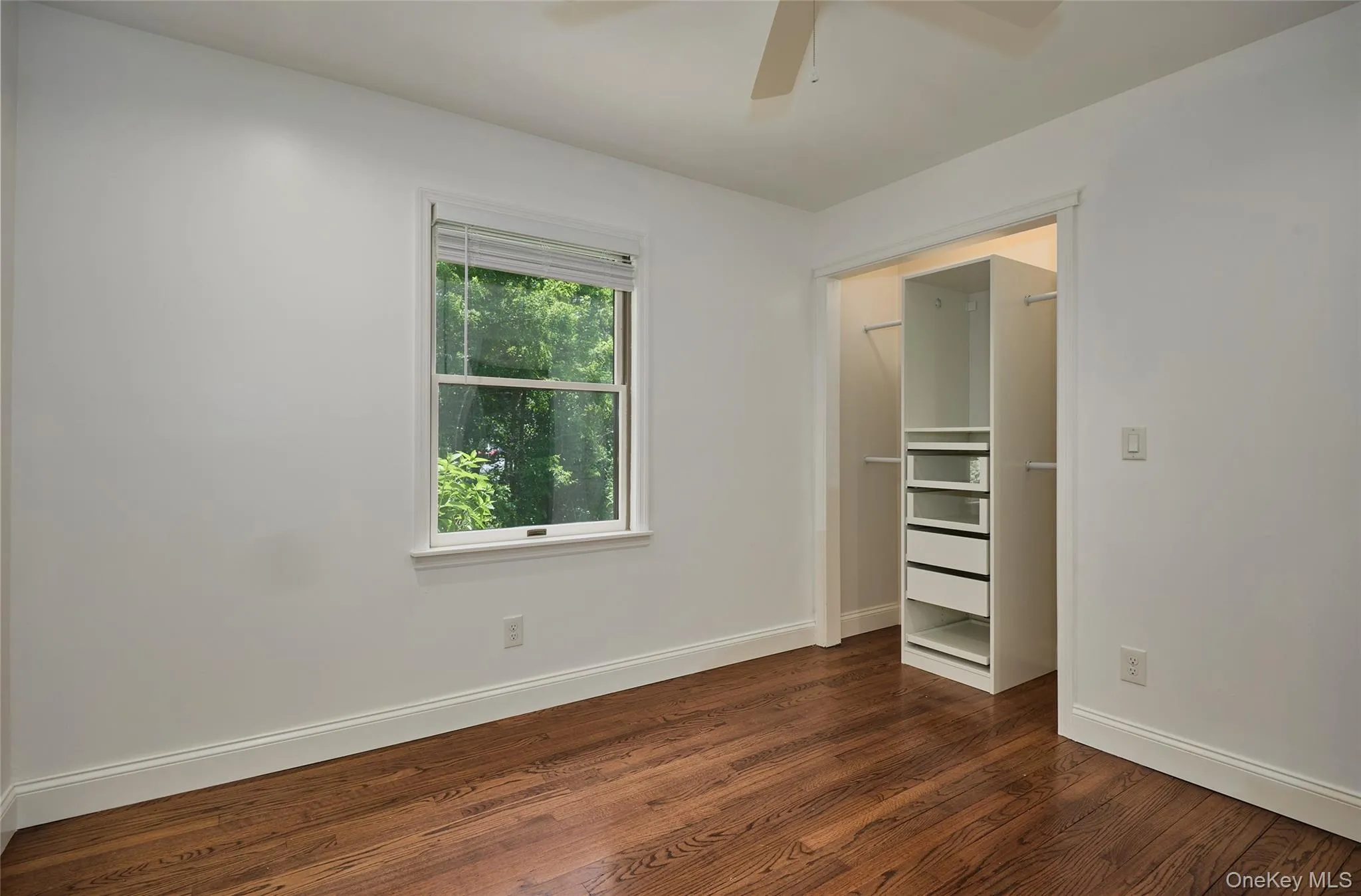 37 Mansion Drive, Hyde Park, NY, 3 Bedrooms Bedrooms, 8 Rooms Rooms,2 BathroomsBathrooms,Residential,For Rent,Mansion,0,1010895 37 Mansion Drive, Hyde Park, NY, 3 Bedrooms Bedrooms, 8 Rooms Rooms,2 BathroomsBathrooms,Residential,For Rent,Mansion,0,1010895