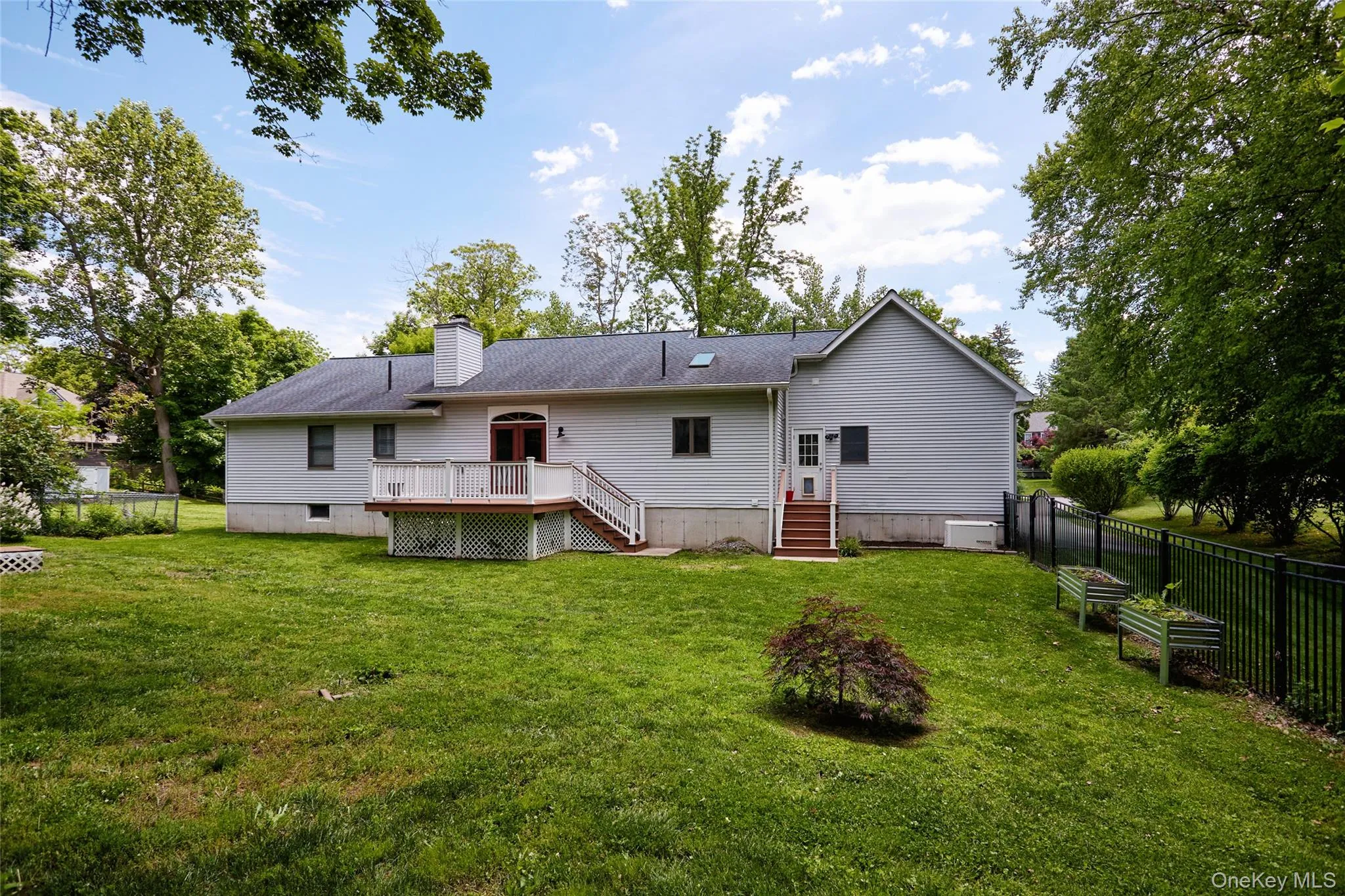 37 Mansion Drive, Hyde Park, NY, 3 Bedrooms Bedrooms, 8 Rooms Rooms,2 BathroomsBathrooms,Residential,For Rent,Mansion,0,1010895 37 Mansion Drive, Hyde Park, NY, 3 Bedrooms Bedrooms, 8 Rooms Rooms,2 BathroomsBathrooms,Residential,For Rent,Mansion,0,1010895
