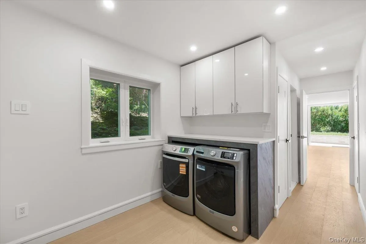8549 Avon Street, New York, NY, 4 Bedrooms Bedrooms, 13 Rooms Rooms,4 BathroomsBathrooms,Residential,For Rent,Avon,0,1010898 8549 Avon Street, New York, NY, 4 Bedrooms Bedrooms, 13 Rooms Rooms,4 BathroomsBathrooms,Residential,For Rent,Avon,0,1010898