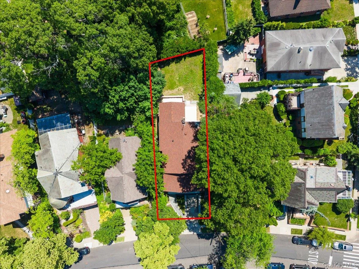 8549 Avon Street, New York, NY, 4 Bedrooms Bedrooms, 13 Rooms Rooms,4 BathroomsBathrooms,Residential,For Rent,Avon,0,1010898 8549 Avon Street, New York, NY, 4 Bedrooms Bedrooms, 13 Rooms Rooms,4 BathroomsBathrooms,Residential,For Rent,Avon,0,1010898