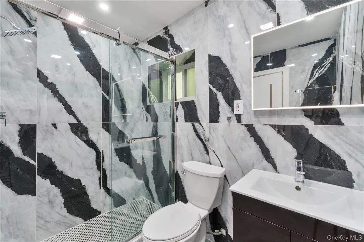 8549 Avon Street, New York, NY, 4 Bedrooms Bedrooms, 13 Rooms Rooms,4 BathroomsBathrooms,Residential,For Rent,Avon,0,1010898 8549 Avon Street, New York, NY, 4 Bedrooms Bedrooms, 13 Rooms Rooms,4 BathroomsBathrooms,Residential,For Rent,Avon,0,1010898