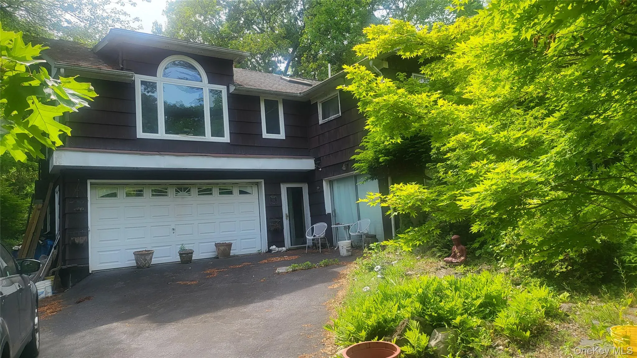 With Garage With Garage