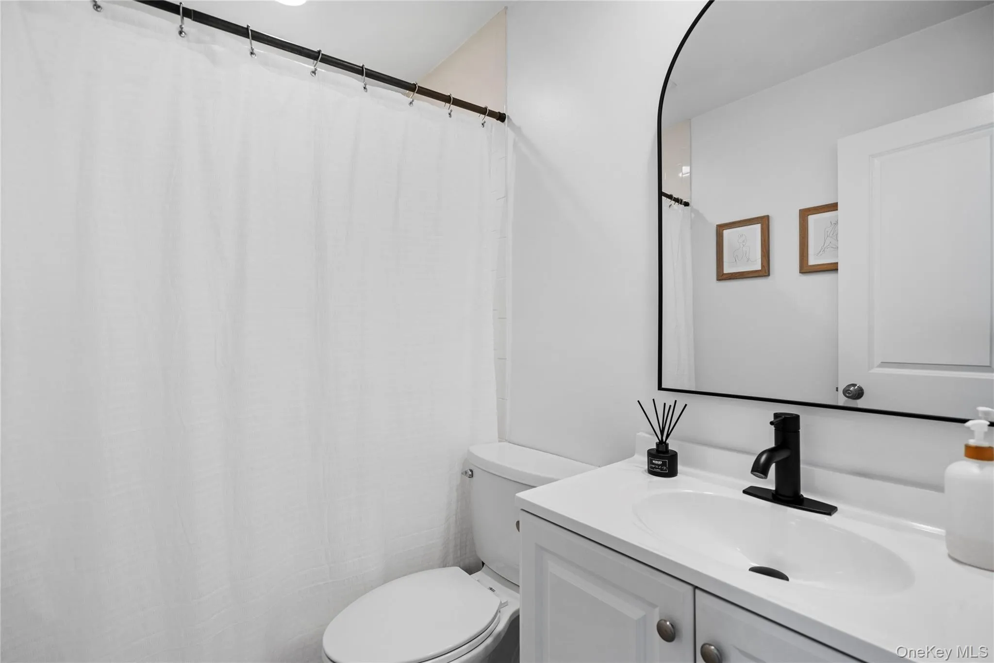 63 Orchard Street, Brookhaven, NY, 3 Bedrooms Bedrooms, 6 Rooms Rooms,2 BathroomsBathrooms,Residential,For Rent,Orchard,0,1010903 63 Orchard Street, Brookhaven, NY, 3 Bedrooms Bedrooms, 6 Rooms Rooms,2 BathroomsBathrooms,Residential,For Rent,Orchard,0,1010903