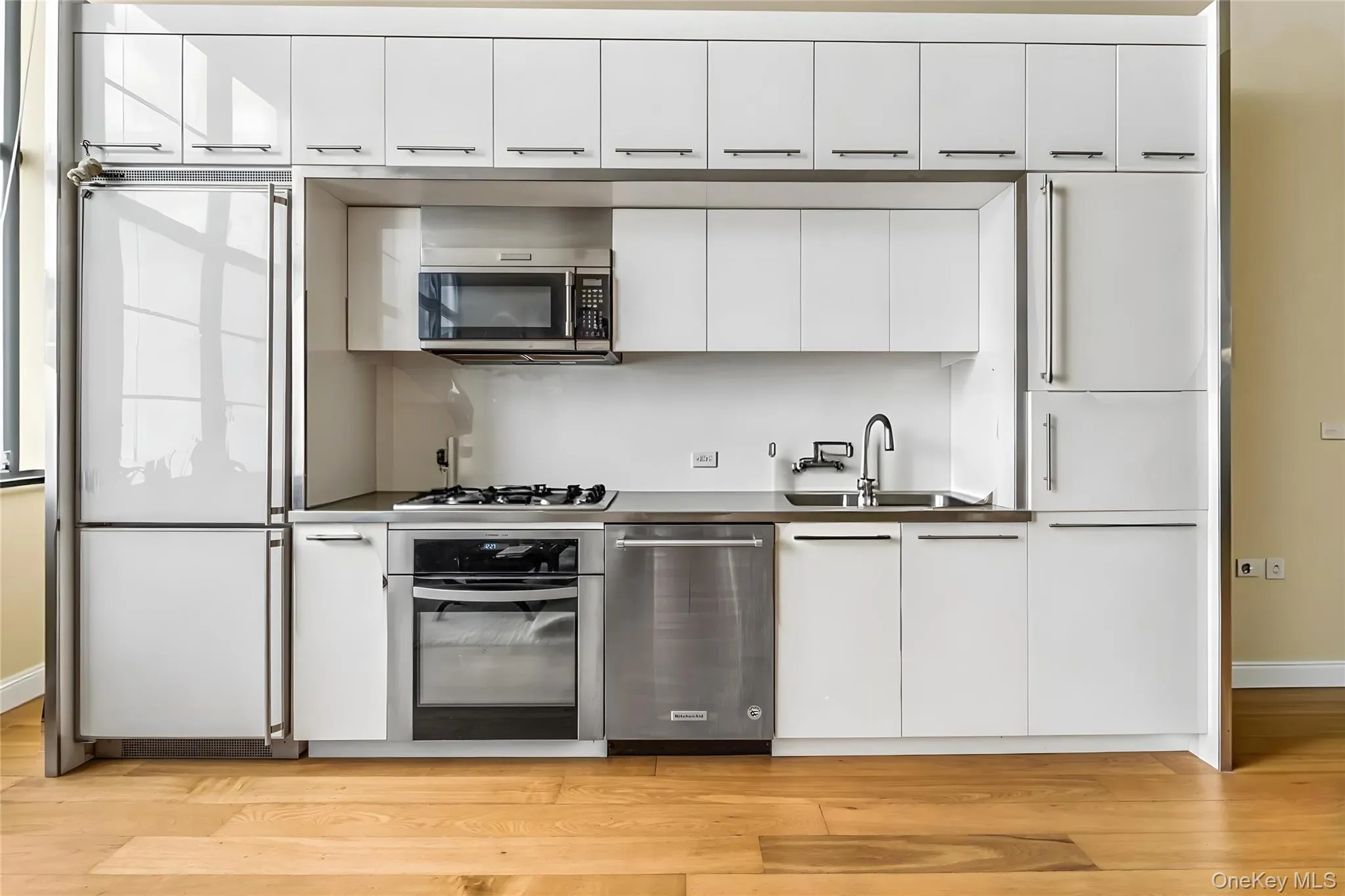 2728 Thomson Avenue, New York, NY, 1 Bedroom Bedrooms, 3 Rooms Rooms,1 BathroomBathrooms,Residential Lease,For Rent,Thomson,0,1010906 2728 Thomson Avenue, New York, NY, 1 Bedroom Bedrooms, 3 Rooms Rooms,1 BathroomBathrooms,Residential Lease,For Rent,Thomson,0,1010906