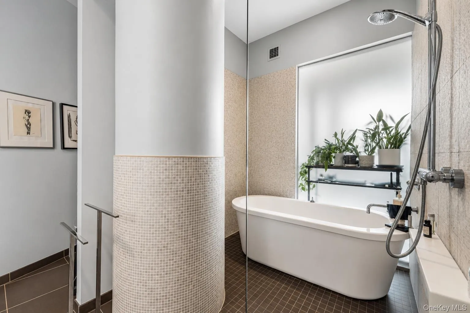 2728 Thomson Avenue, New York, NY, 1 Bedroom Bedrooms, 3 Rooms Rooms,1 BathroomBathrooms,Residential Lease,For Rent,Thomson,0,1010906 2728 Thomson Avenue, New York, NY, 1 Bedroom Bedrooms, 3 Rooms Rooms,1 BathroomBathrooms,Residential Lease,For Rent,Thomson,0,1010906