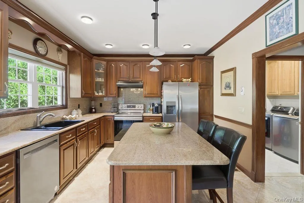 15 Boxwood Lane, Oyster Bay, NY, 4 Bedrooms Bedrooms, 8 Rooms Rooms,2 BathroomsBathrooms,Residential,For Rent,Boxwood,0,1010909 15 Boxwood Lane, Oyster Bay, NY, 4 Bedrooms Bedrooms, 8 Rooms Rooms,2 BathroomsBathrooms,Residential,For Rent,Boxwood,0,1010909
