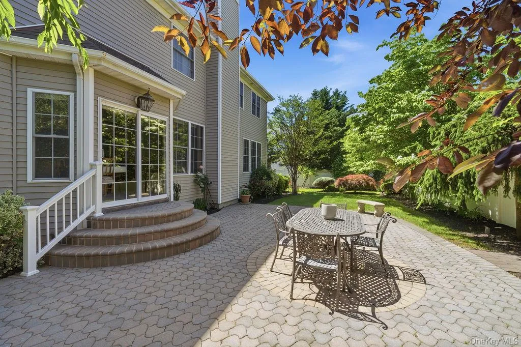 15 Boxwood Lane, Oyster Bay, NY, 4 Bedrooms Bedrooms, 8 Rooms Rooms,2 BathroomsBathrooms,Residential,For Rent,Boxwood,0,1010909 15 Boxwood Lane, Oyster Bay, NY, 4 Bedrooms Bedrooms, 8 Rooms Rooms,2 BathroomsBathrooms,Residential,For Rent,Boxwood,0,1010909
