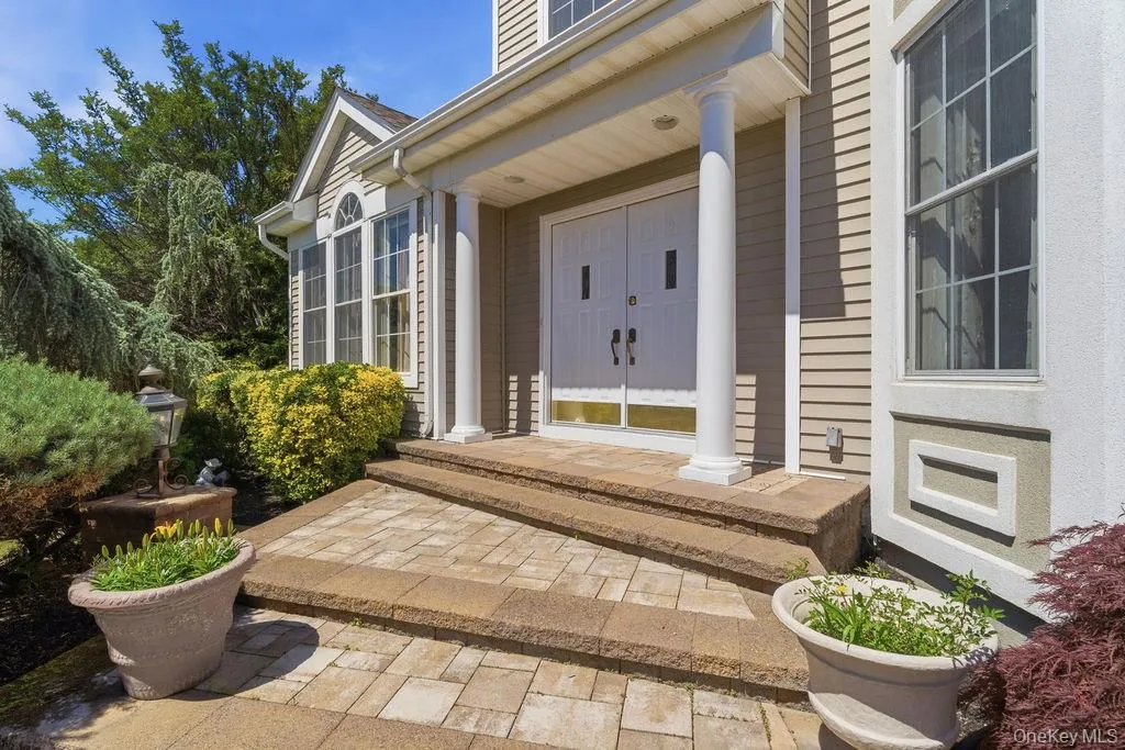 15 Boxwood Lane, Oyster Bay, NY, 4 Bedrooms Bedrooms, 8 Rooms Rooms,2 BathroomsBathrooms,Residential,For Rent,Boxwood,0,1010909 15 Boxwood Lane, Oyster Bay, NY, 4 Bedrooms Bedrooms, 8 Rooms Rooms,2 BathroomsBathrooms,Residential,For Rent,Boxwood,0,1010909