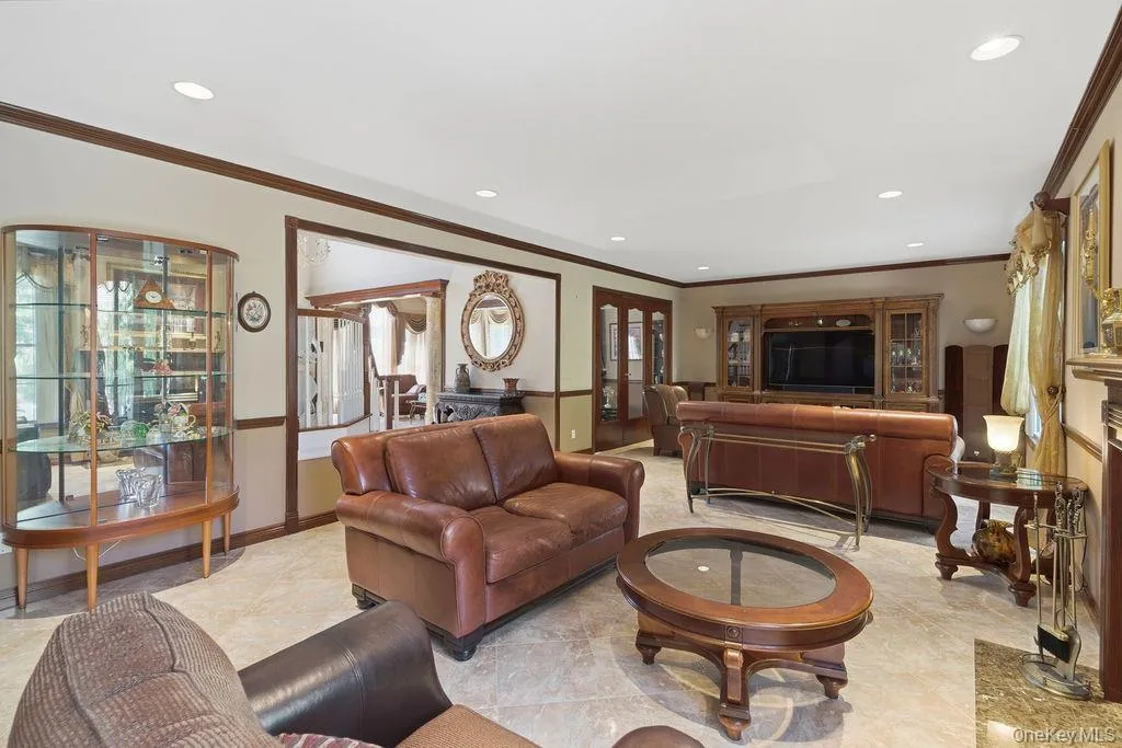 15 Boxwood Lane, Oyster Bay, NY, 4 Bedrooms Bedrooms, 8 Rooms Rooms,2 BathroomsBathrooms,Residential,For Rent,Boxwood,0,1010909 15 Boxwood Lane, Oyster Bay, NY, 4 Bedrooms Bedrooms, 8 Rooms Rooms,2 BathroomsBathrooms,Residential,For Rent,Boxwood,0,1010909