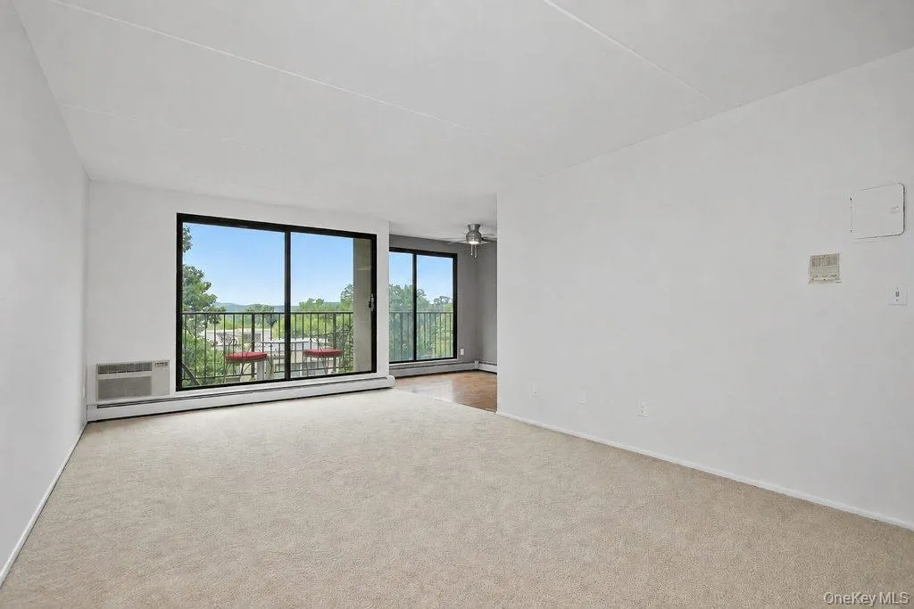 150 Overlook, Peekskill, NY, 1 Bedroom Bedrooms, 3 Rooms Rooms,1 BathroomBathrooms,Residential,For Rent,Overlook,0,1010912 150 Overlook, Peekskill, NY, 1 Bedroom Bedrooms, 3 Rooms Rooms,1 BathroomBathrooms,Residential,For Rent,Overlook,0,1010912