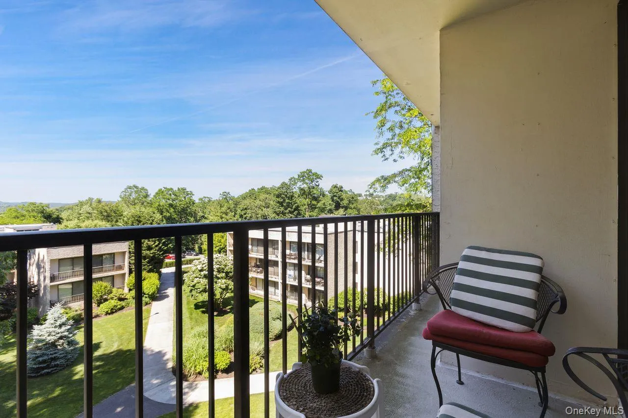 150 Overlook, Peekskill, NY, 1 Bedroom Bedrooms, 3 Rooms Rooms,1 BathroomBathrooms,Residential,For Rent,Overlook,0,1010912 150 Overlook, Peekskill, NY, 1 Bedroom Bedrooms, 3 Rooms Rooms,1 BathroomBathrooms,Residential,For Rent,Overlook,0,1010912