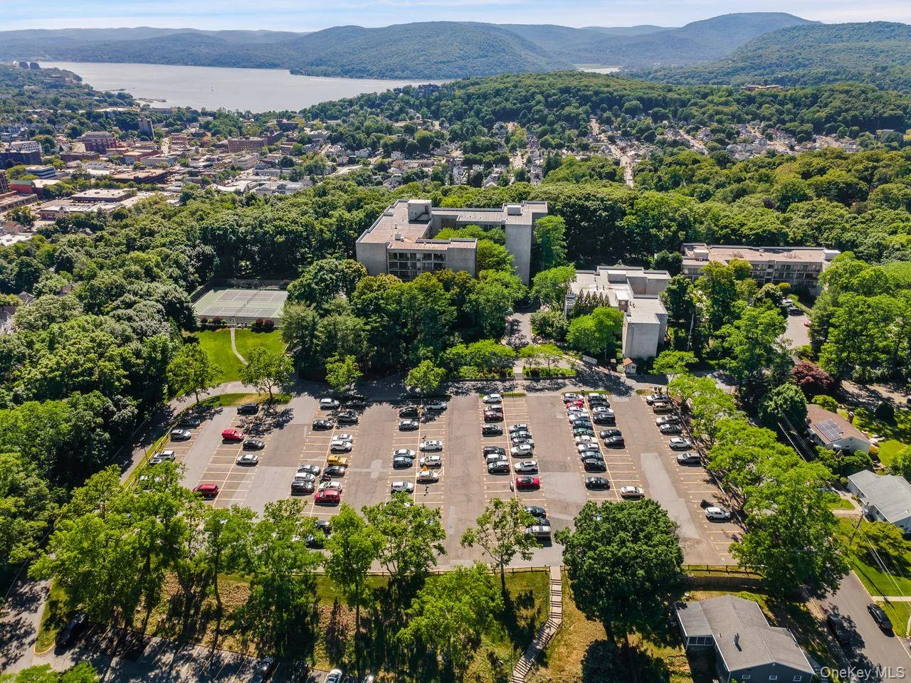 150 Overlook, Peekskill, NY, 1 Bedroom Bedrooms, 3 Rooms Rooms,1 BathroomBathrooms,Residential,For Rent,Overlook,0,1010912 150 Overlook, Peekskill, NY, 1 Bedroom Bedrooms, 3 Rooms Rooms,1 BathroomBathrooms,Residential,For Rent,Overlook,0,1010912